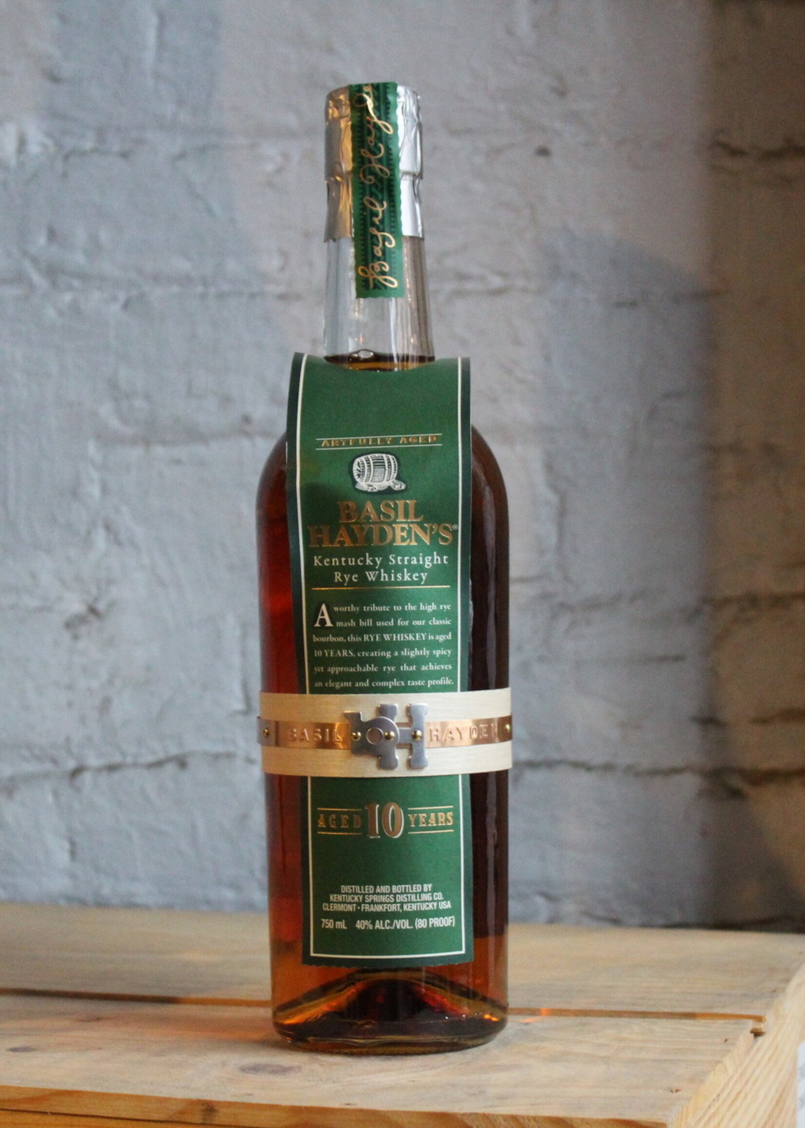 Basil Hayden's 10yr Straight Rye Whiskey - Clermont, KY (750ml)