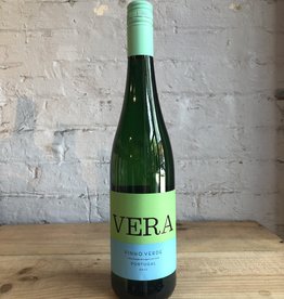 Wine 2021 Vera Vinho Verde - Vinho Verde, Portugal (750ml)