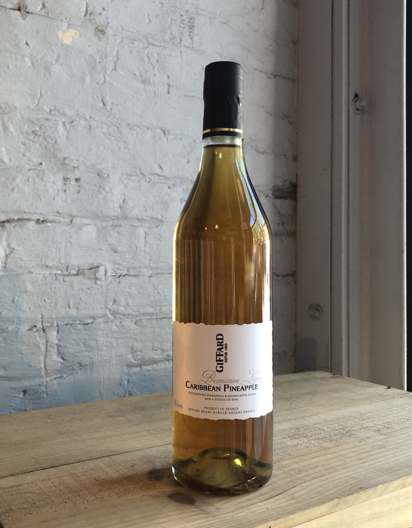 Giffard Caribbean Pineapple France (750ml) GNARLY VINES