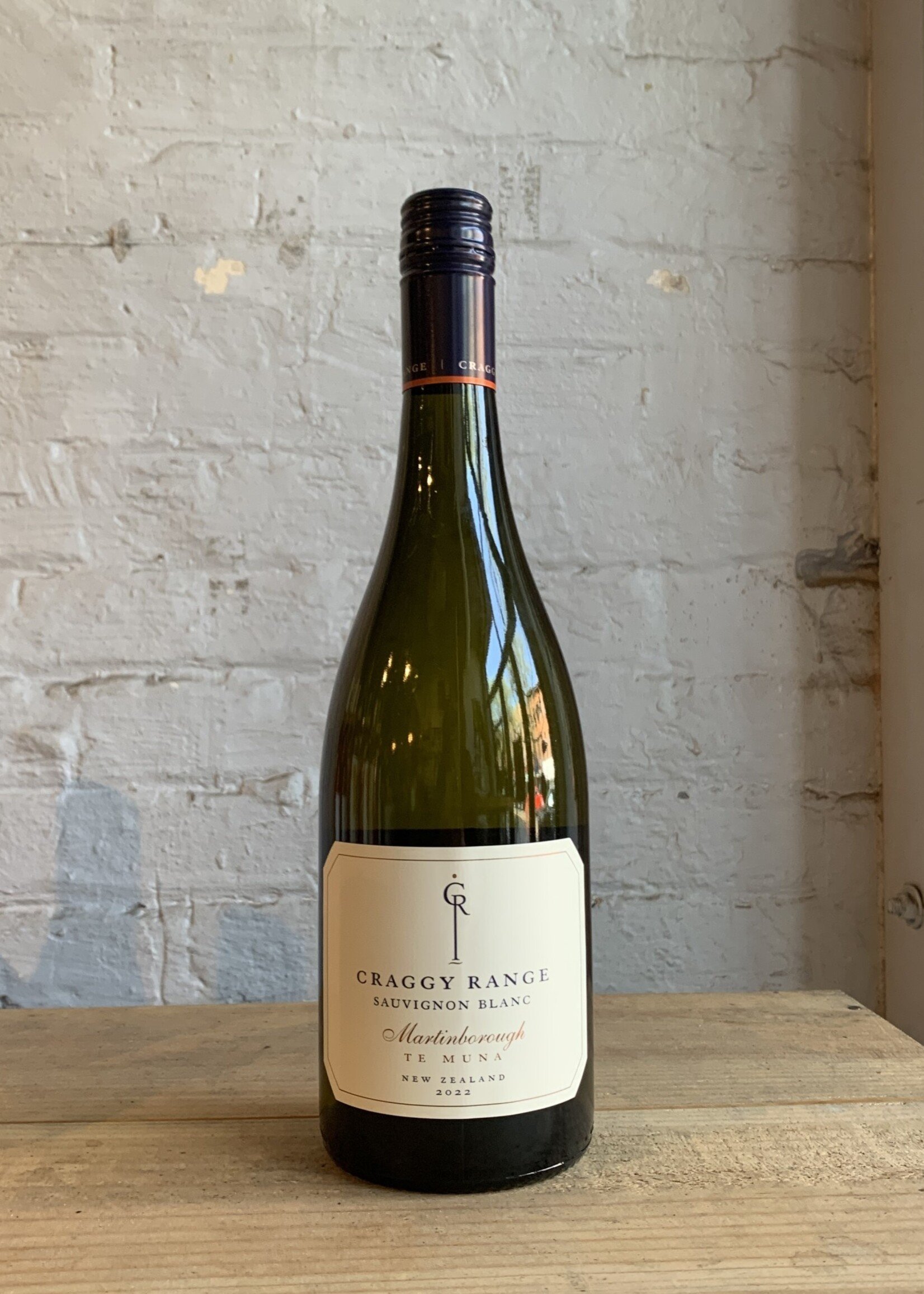 Wine 2022 Craggy Range Te Muna Sauvignon Blanc - Martinborough, New Zealand (750ml)