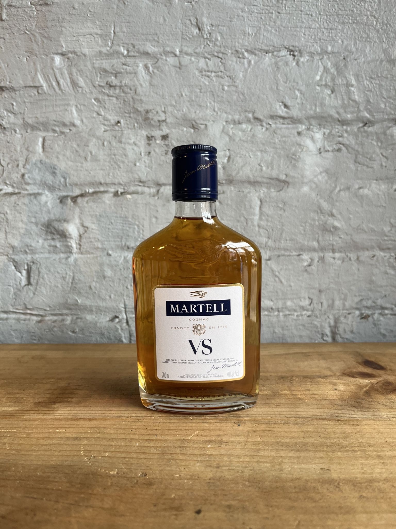 martell-vs-cognac-france-200-