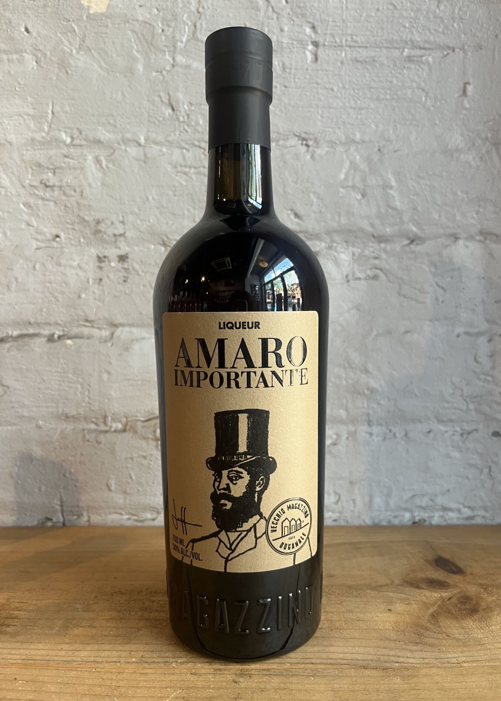Vecchio Magazzino Doganale Amaro Importante - Calabria, Italy (700ml)