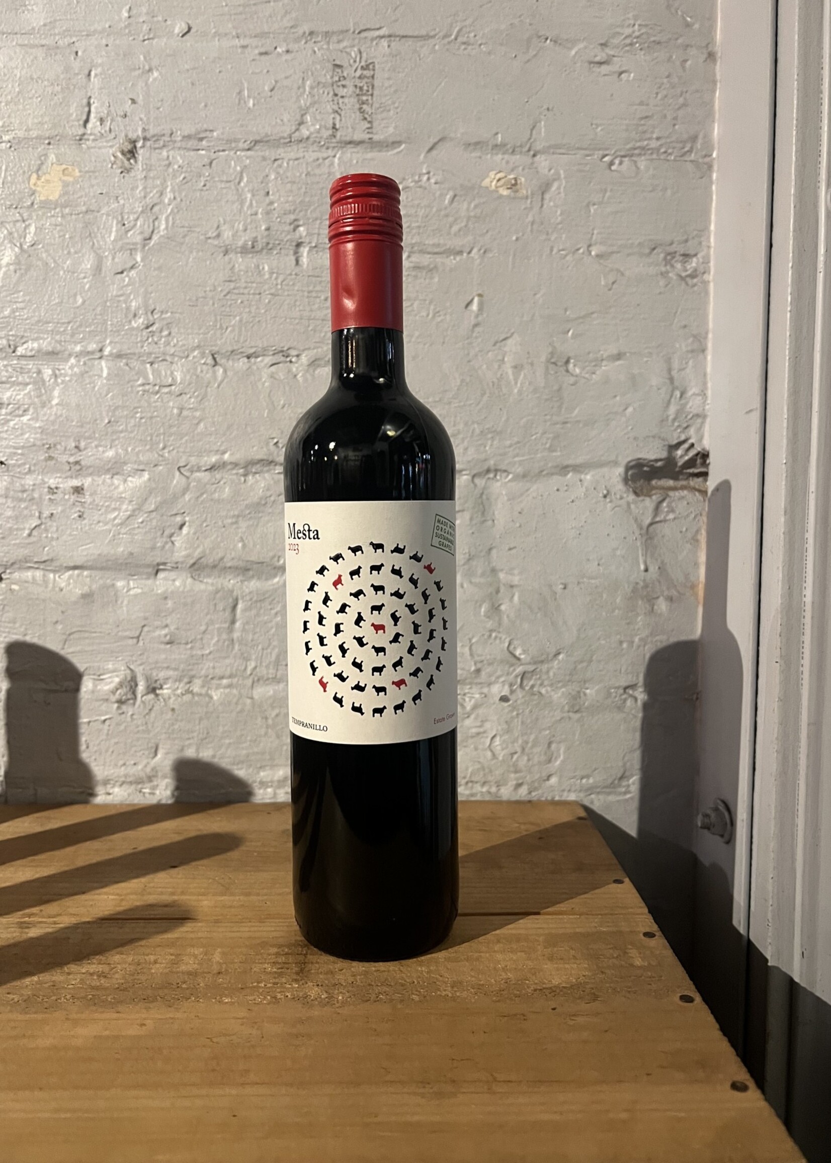 Wine 2023 Bodegas Fontana Mesta Tempranillo - Castilla-La Mancha, Spain (750ml)