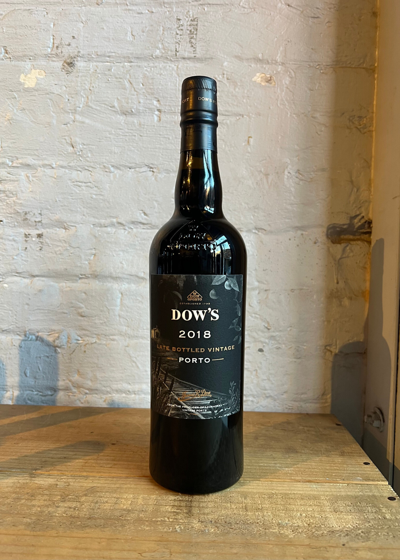 Wine 2018 Dow's Late Bottled Vintage Port - Douro, Portugal (750ml)