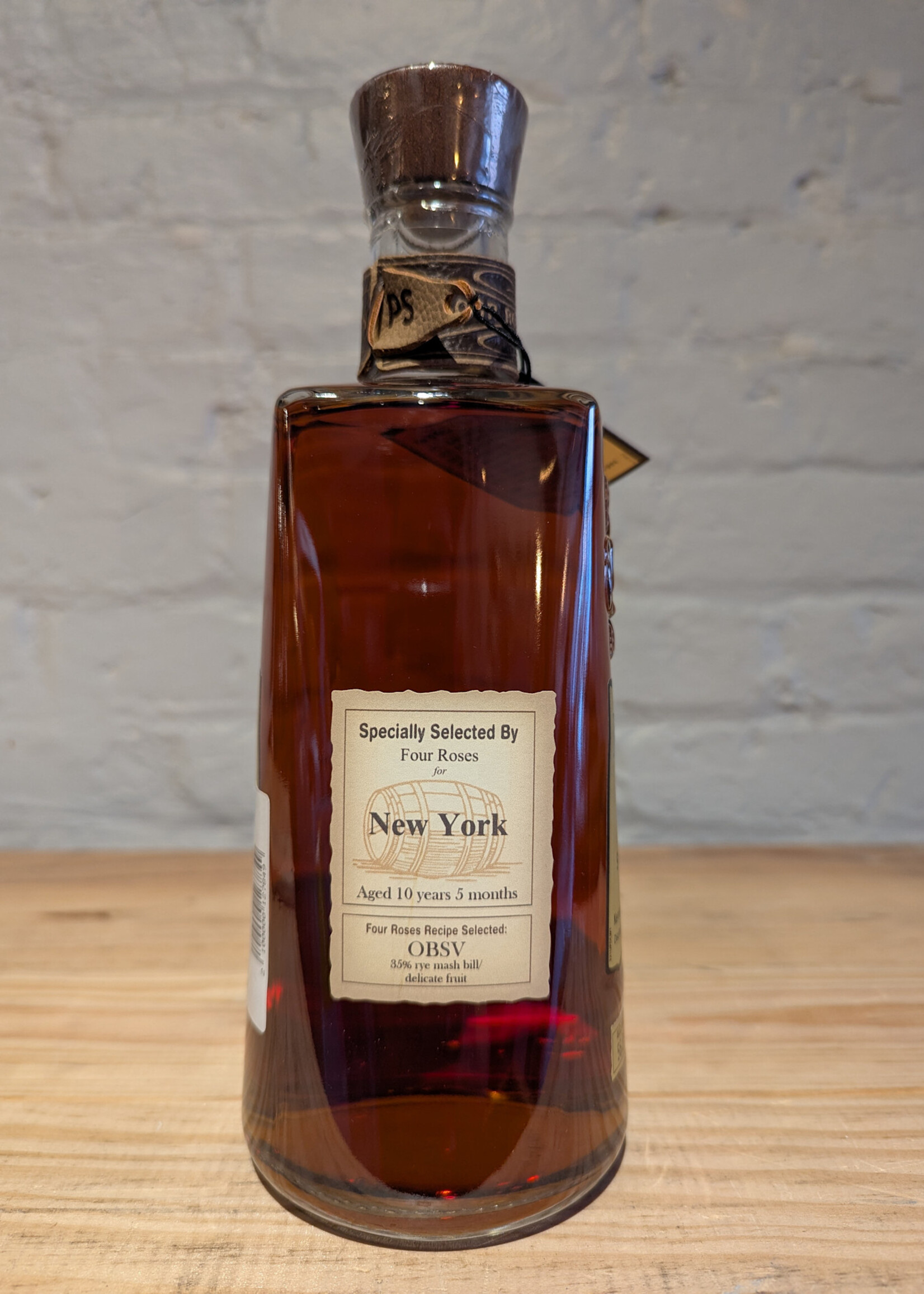 Four Roses Single Barrel Private Selection OBSV 10yr 5mo 113.6 Proof - Lawrenceberg, Kentucky (750ml)