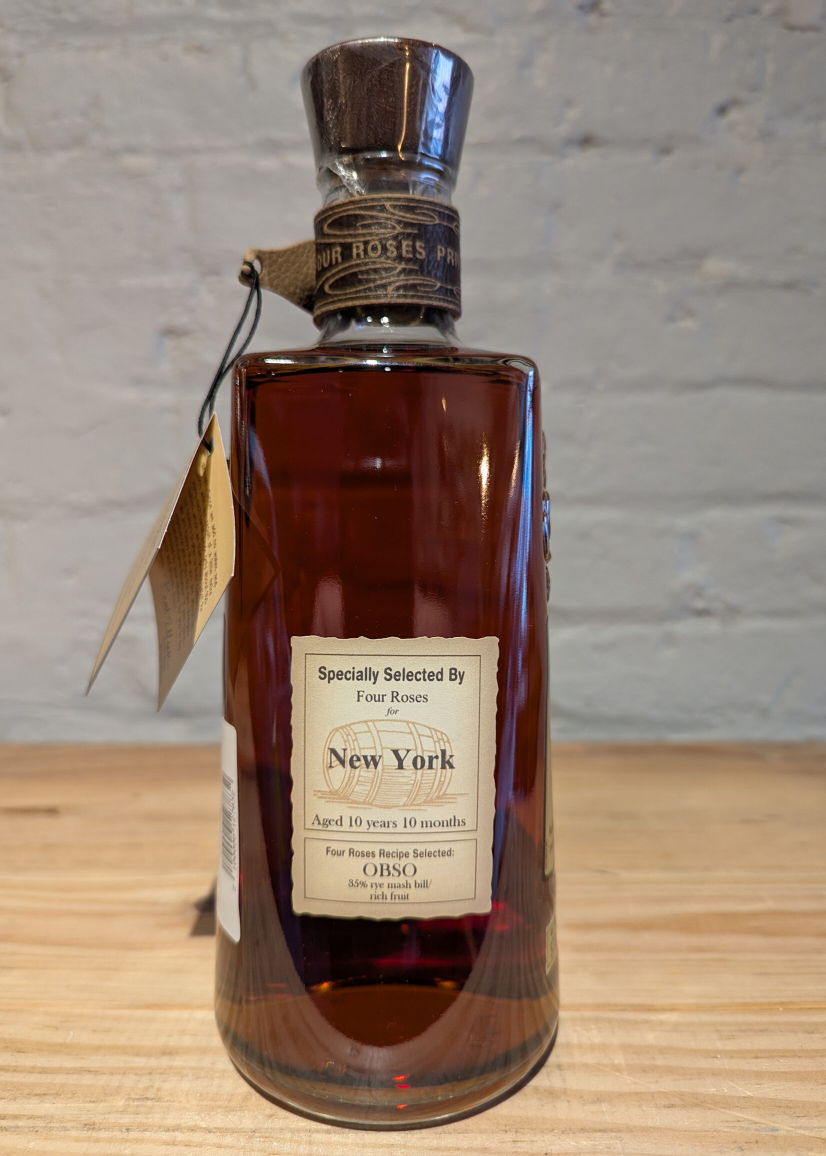 Wine Four Roses Single Barrel Private Selection OBSO 10yr 10mo 115.6 Proof - Lawrenceberg, Kentucky (750ml)
