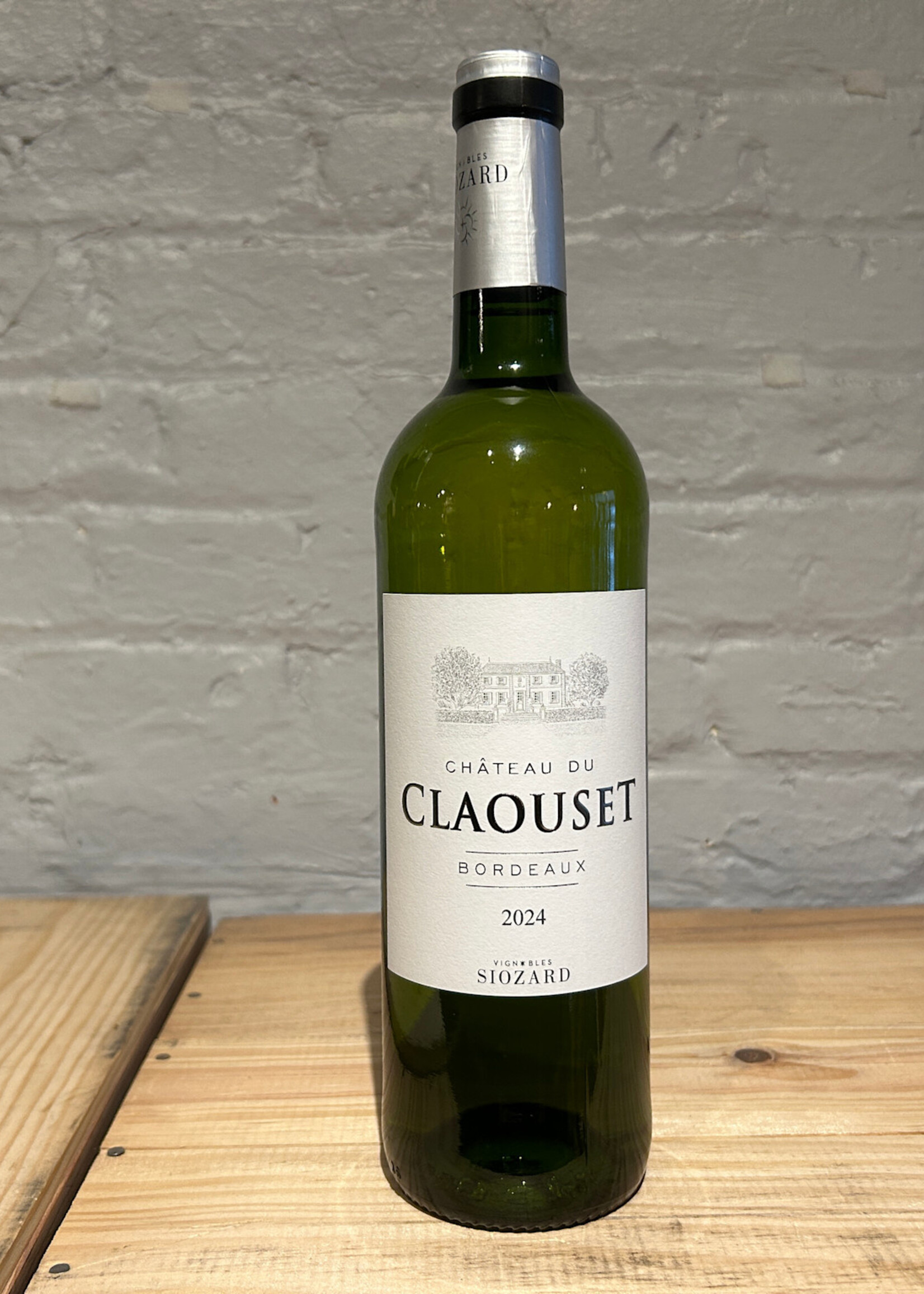 Wine 2024 Siozard Chateau du Claouset Blanc - Bordeaux, France (750ml)