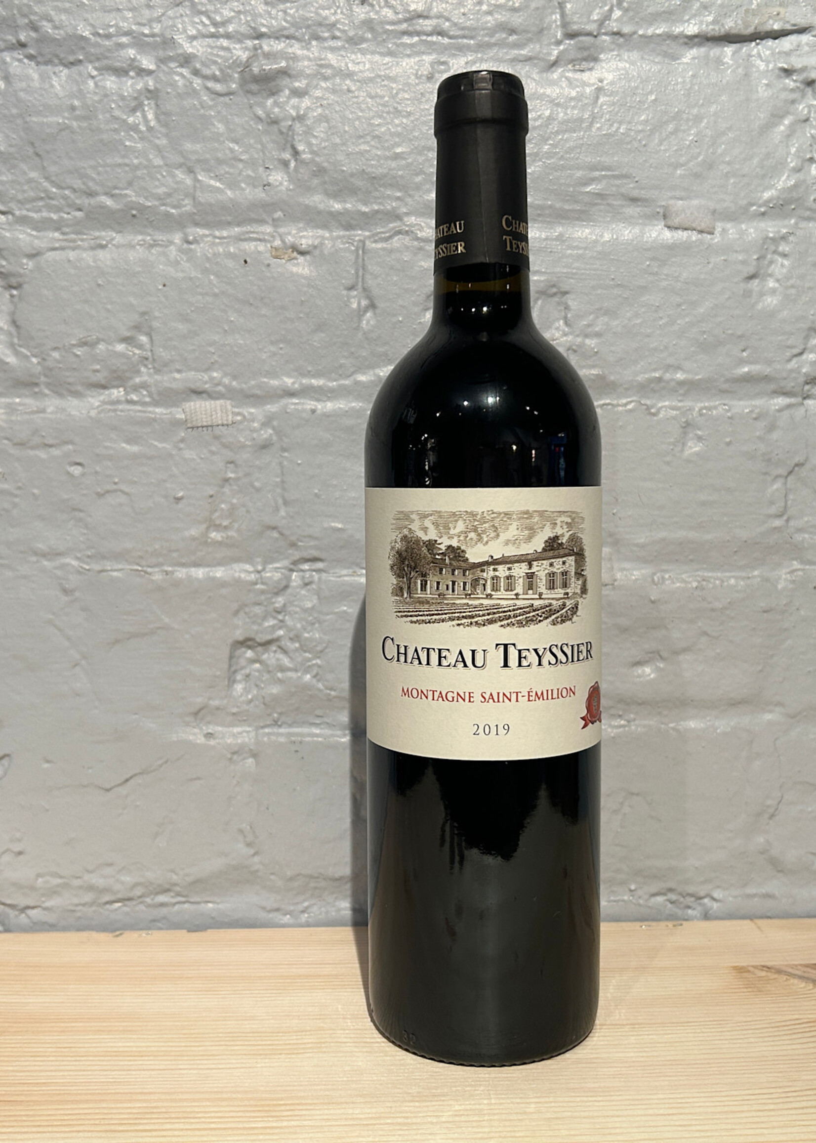 Wine 2019 Chateau Teyssier Montagne Saint-Emilion - Bordeaux, France (750ml)
