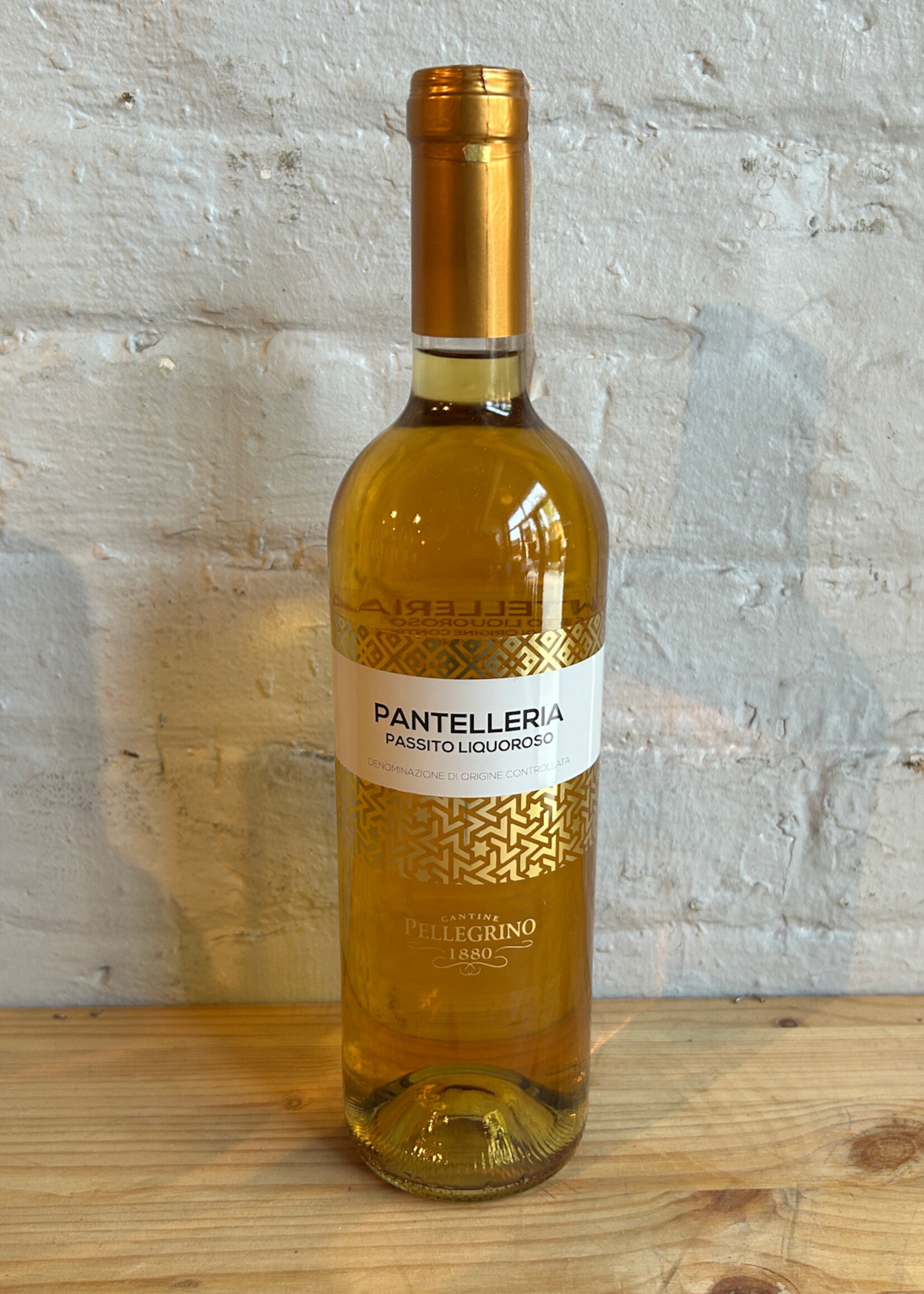 Wine 2022 Pellegrino Passito di Pantelleria - Sicily, Italy (750ml)