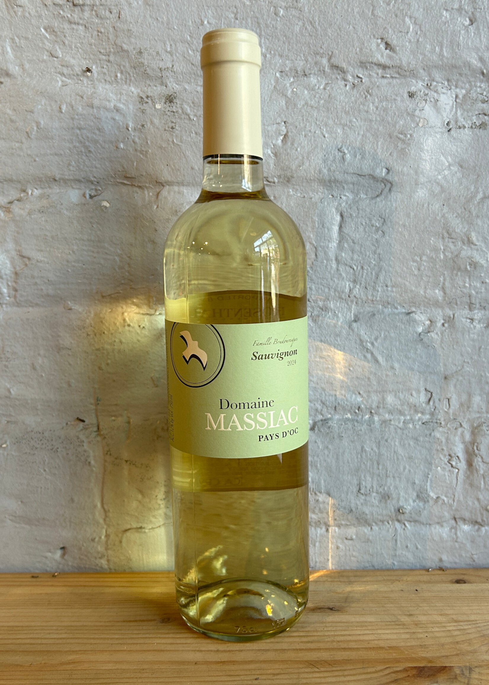 Wine 2024 Domaine Massiac Sauvignon Blanc - Languedoc-Roussillon, France (750ml)