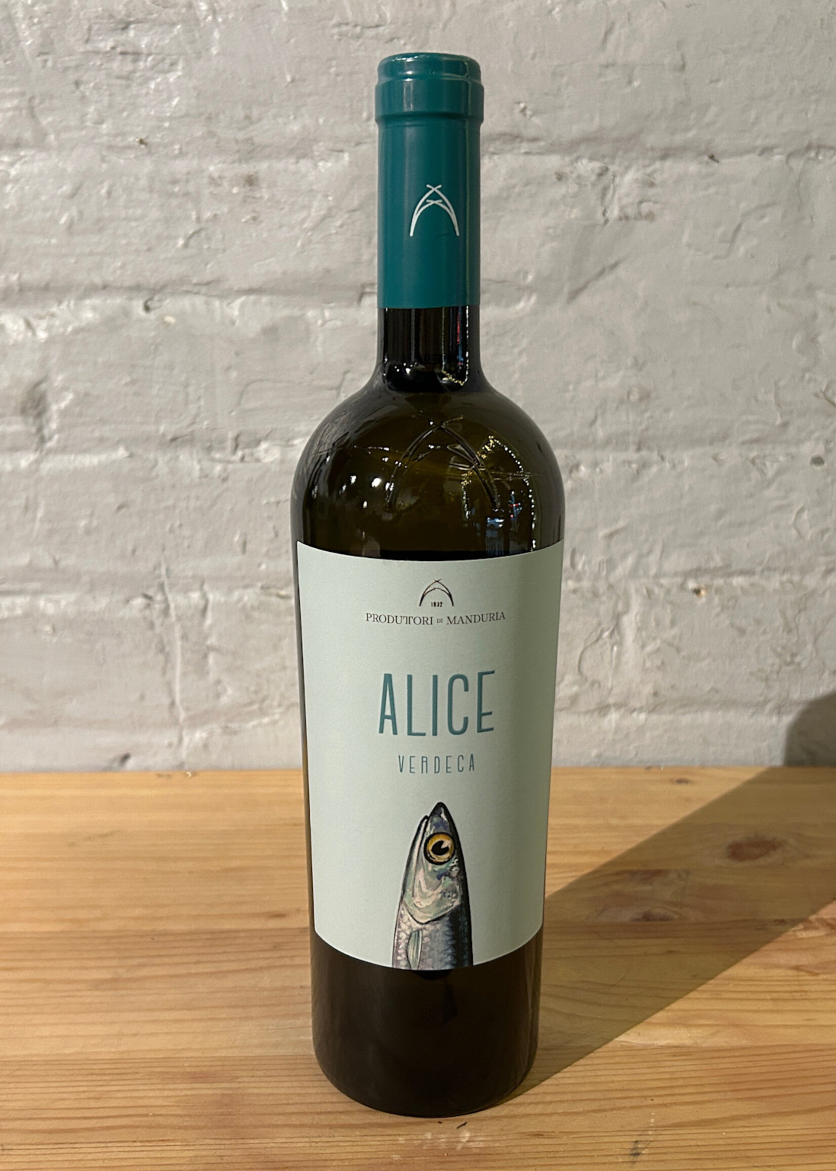 Wine 2024 Alice Verdeca Manduria Salento - Puglia, Italy (750ml)