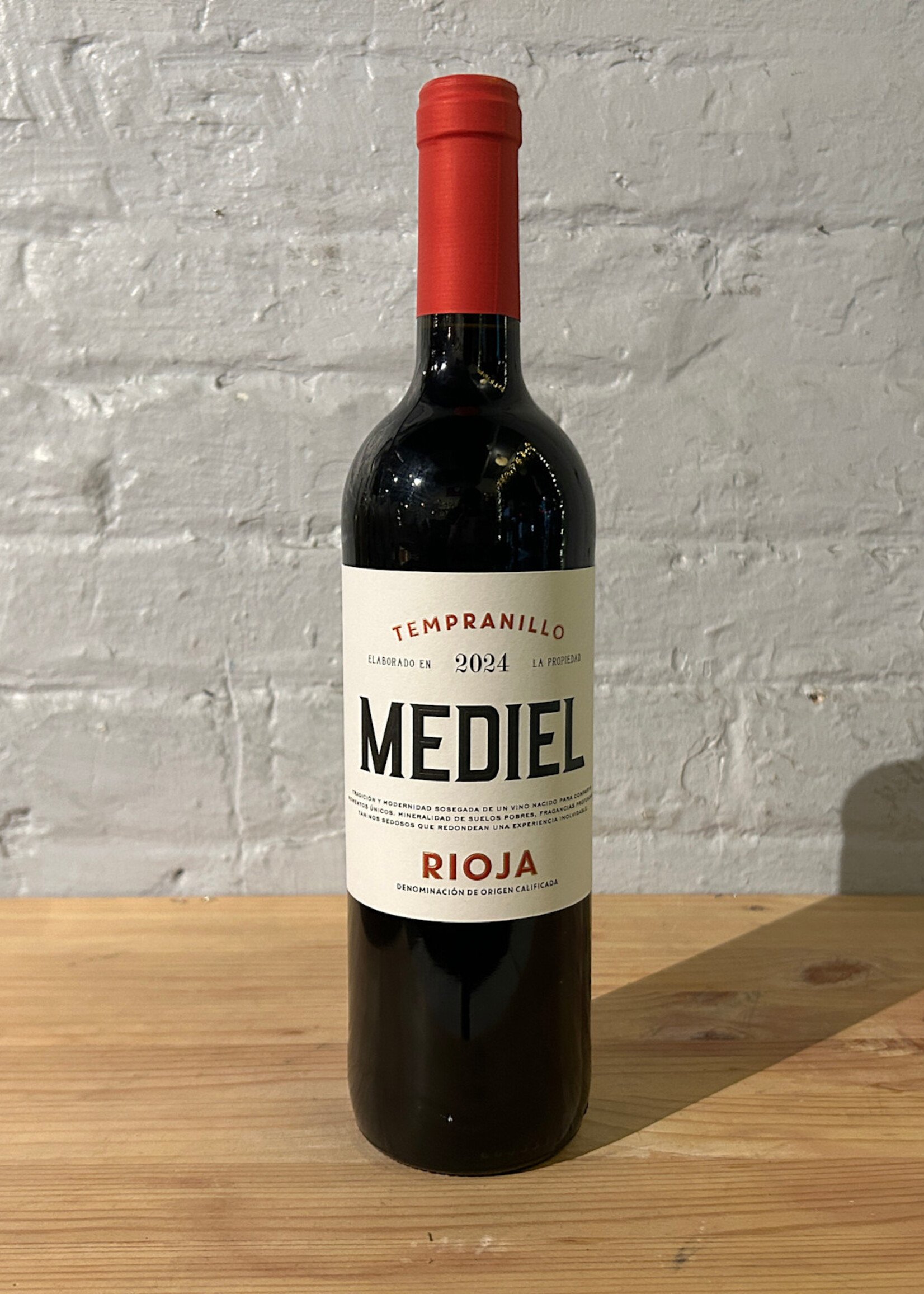 Wine 2024 Bodegas Ontanon Mediel Rioja Tempranillo - Rioja, Spain (750ml)