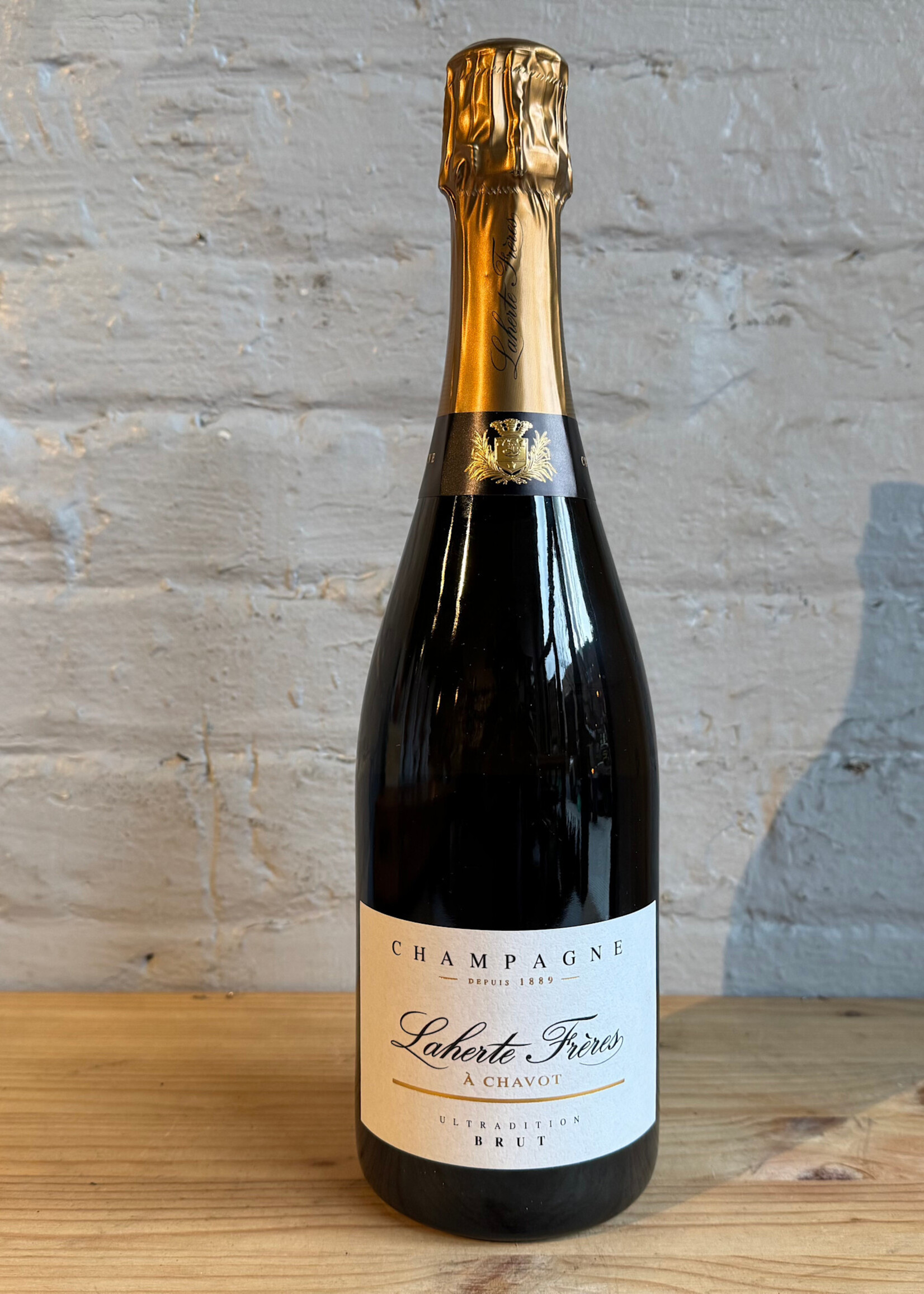 Wine NV Laherte Frères Ultratradition Brut - Chavot, Champagne, France (750ml)