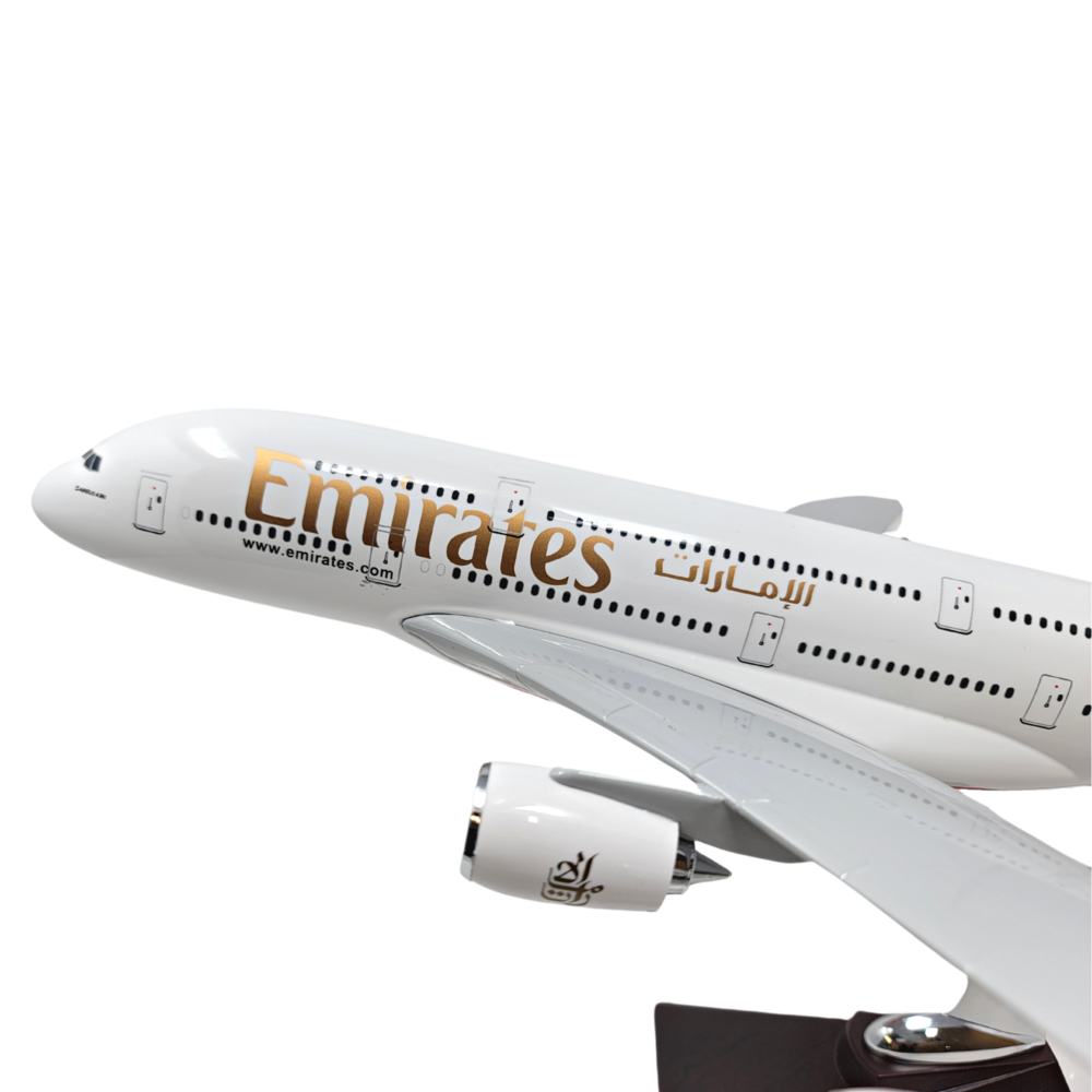 Model Airplane - Emirates