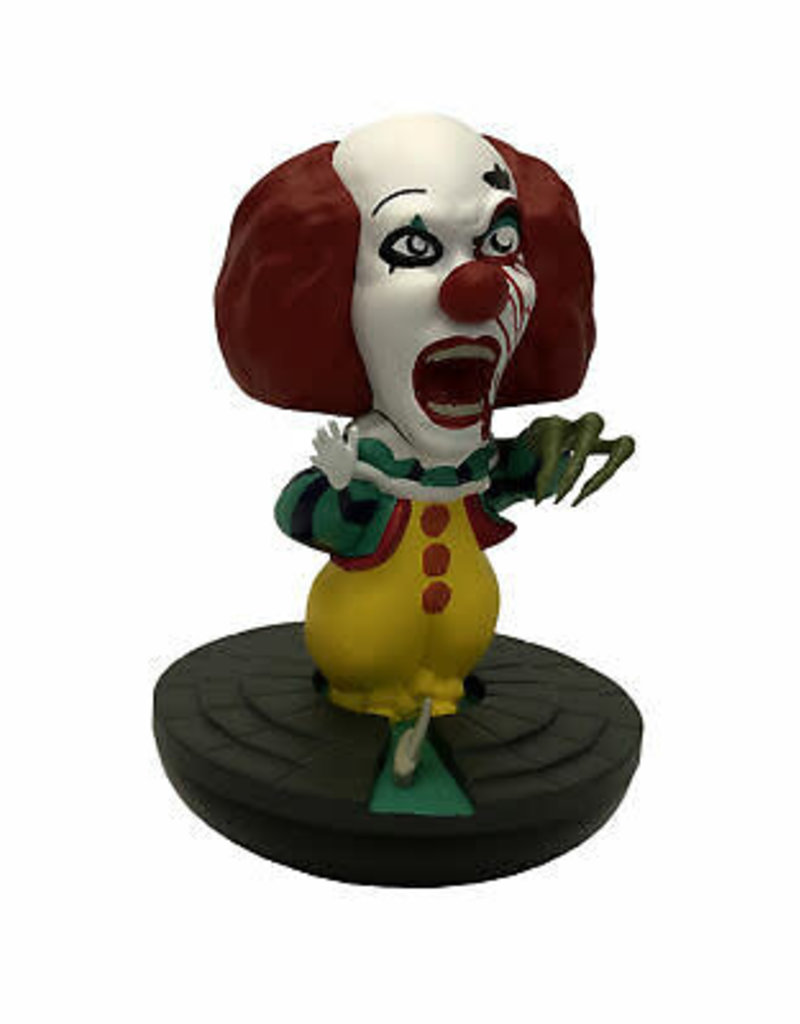 REVOs Horror Series 1 Pennywise Vinyl Figure