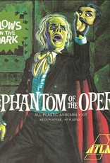 Phantom of the Opera Glow in the Dark Edition 1:8 Scale Plastic Model Kit