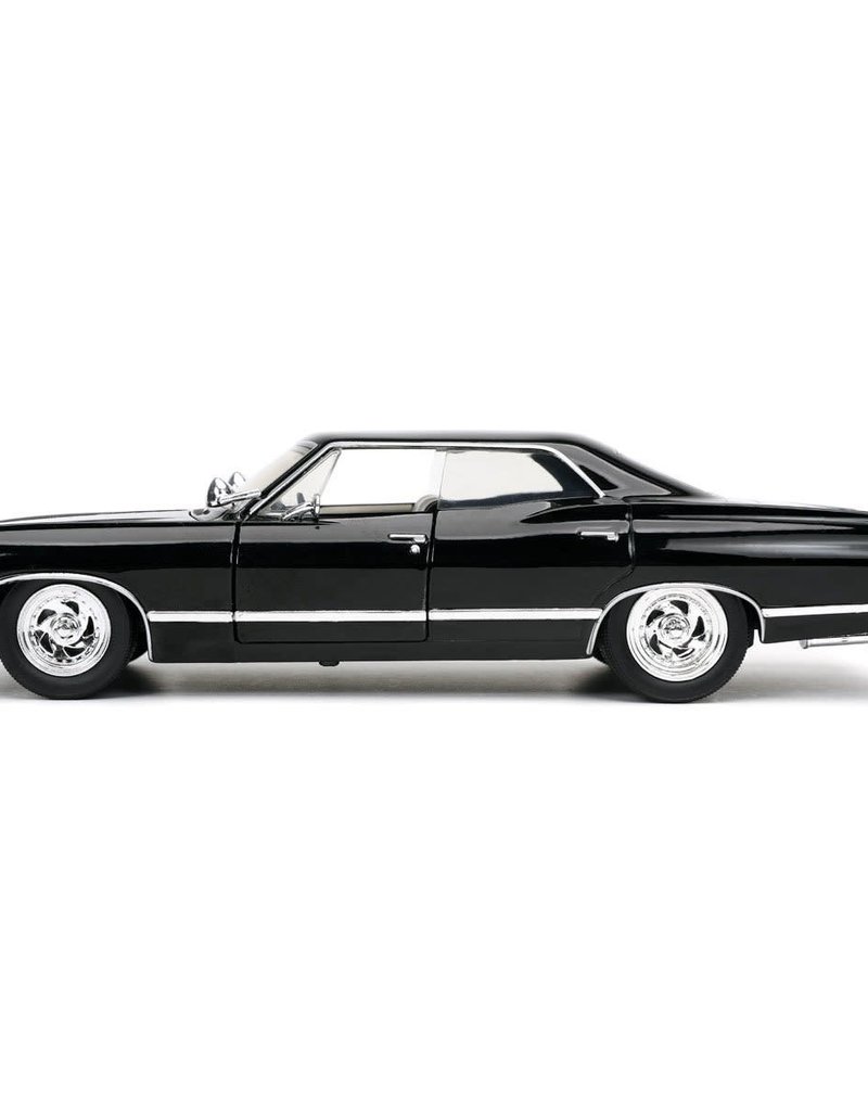Hollywood Rides Supernatural Dean Winchester 1967 Impala SS Sport Sedan 1:24 Scale Die-Cast Metal Vehicle with Figure