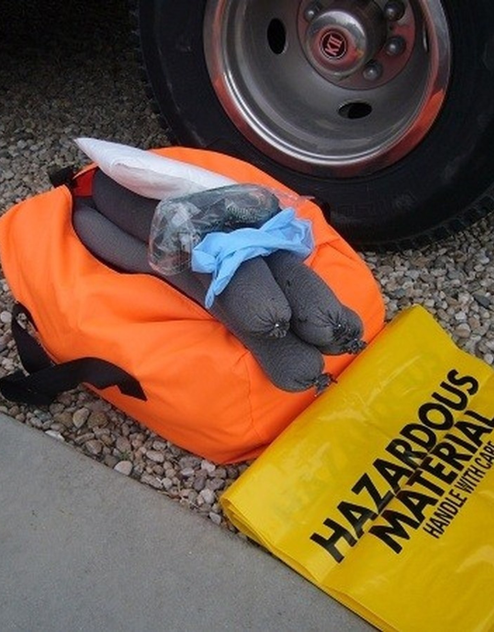 1-5 Gallon & 25 Gallon Universal Spill Kits