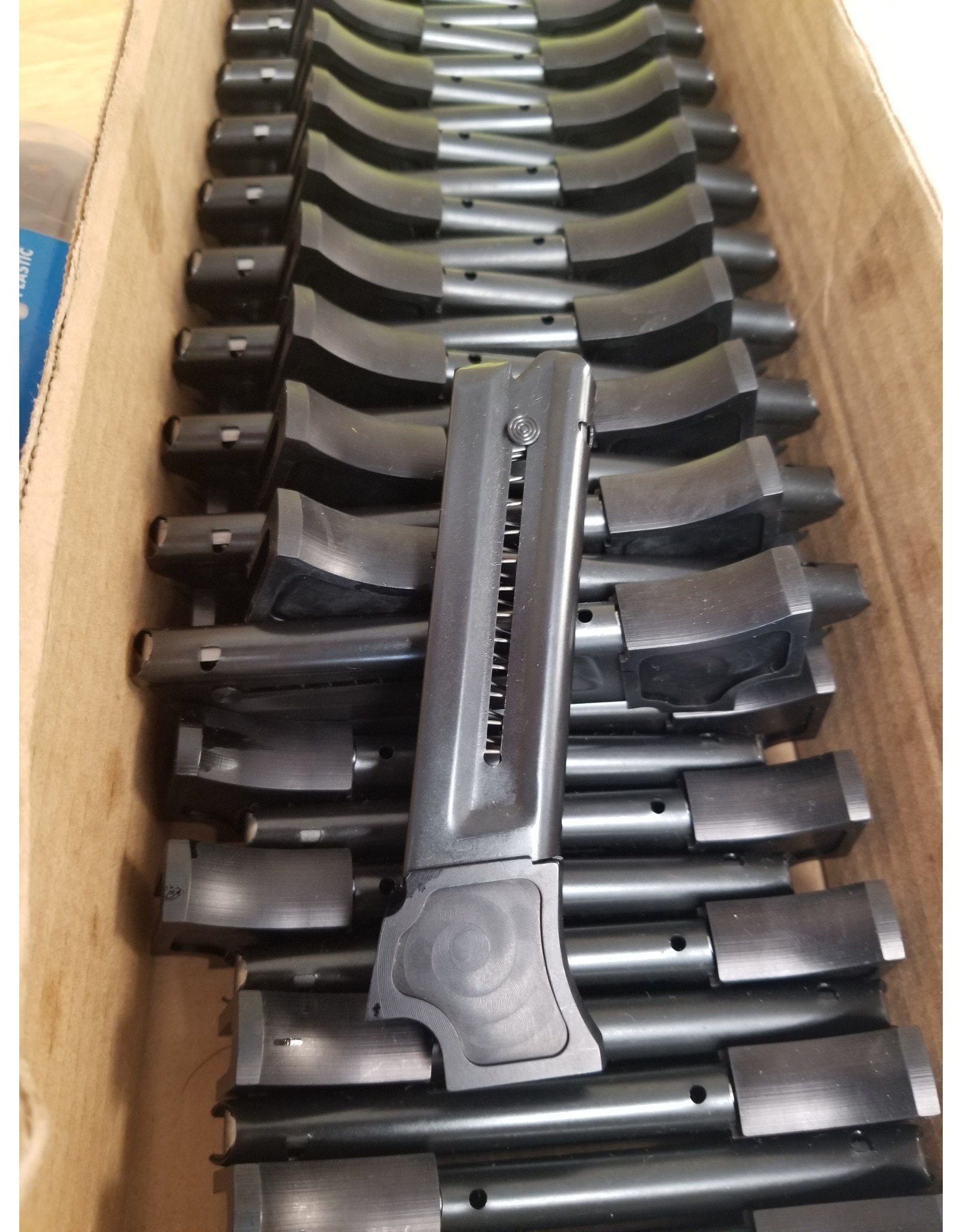 Hammerli 208/215 Magazine Steel with plastic  Follower (new)