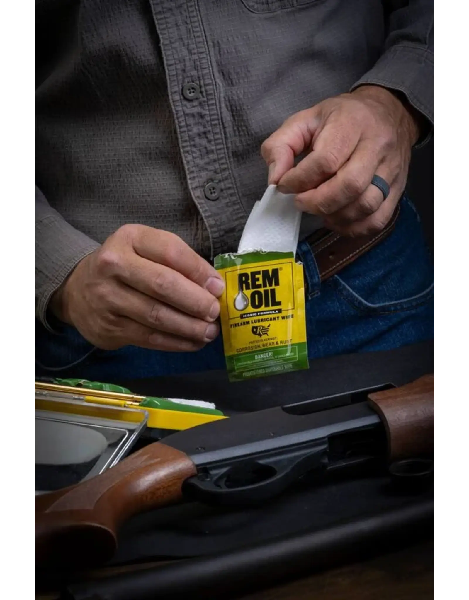 Remington Remington Rem Oil Wipes 6"x8" 12 Count 18411