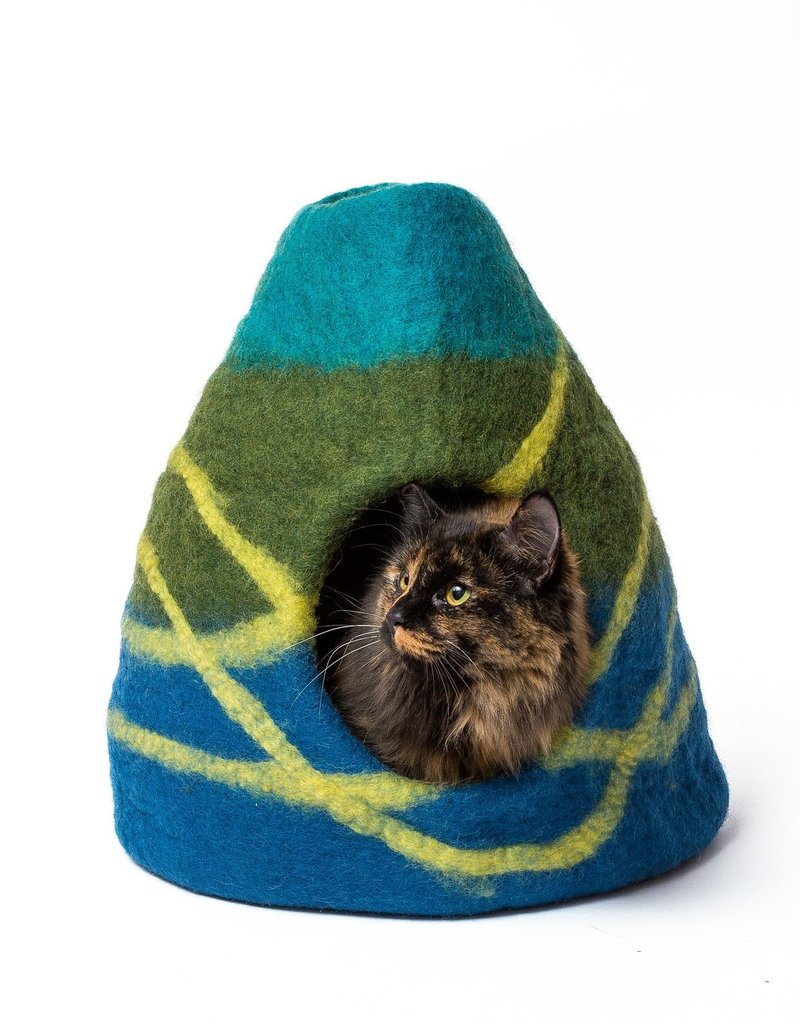 Dharma Dog Distinctly Himalayan Karma Felted Cat Cave