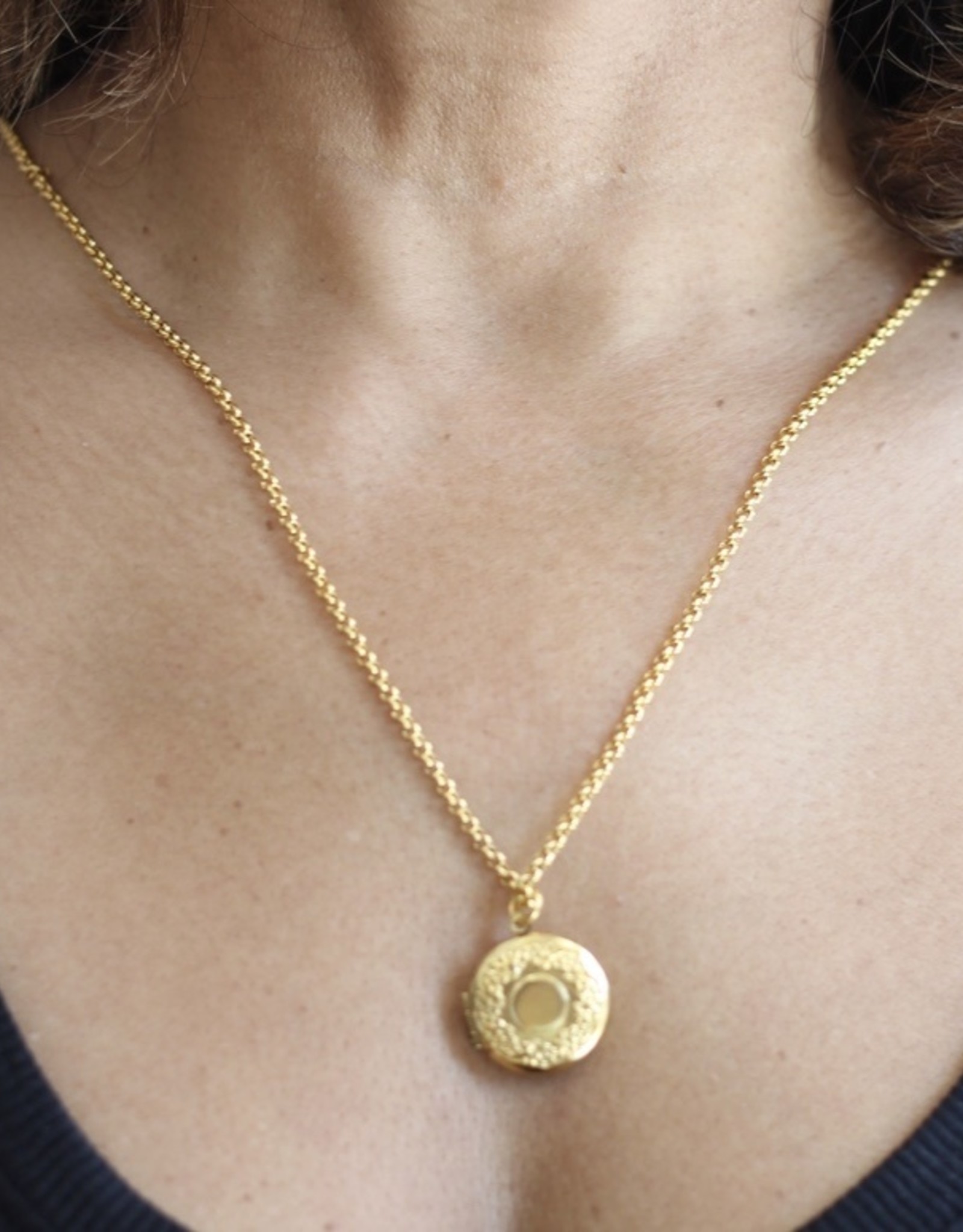 28613 Gold Oval Locket Necklace - JANE