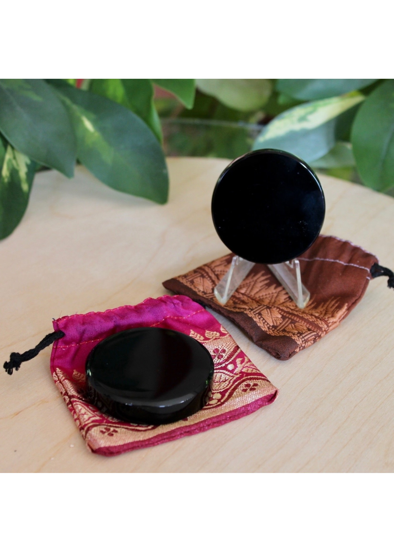 Obsidian Travel Scrying Mirror for seeing possibilities