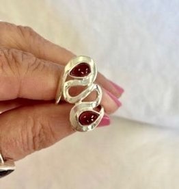 Garnet Curvy Ring - Size 7