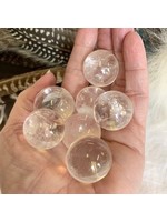 Quartz Spheres for amplification