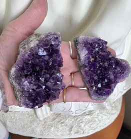 Amethyst Clusters Uruguay for peace on the go