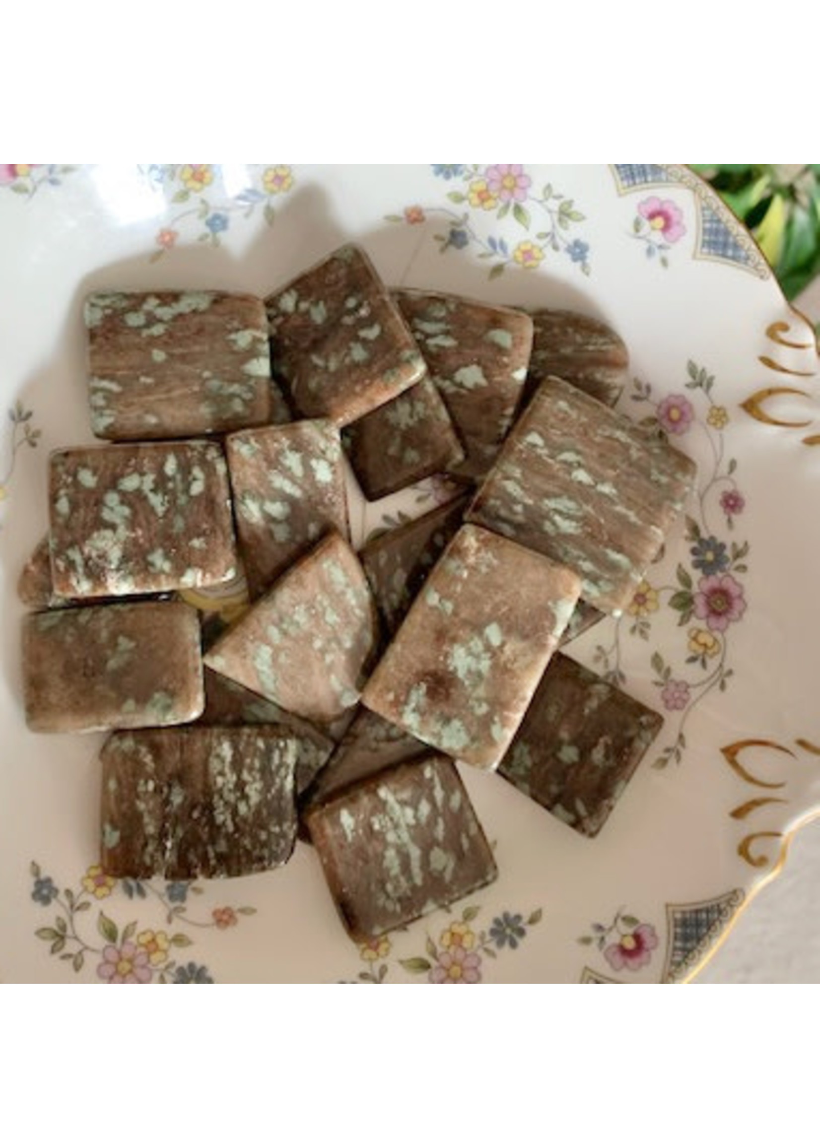 Nundoorite for joyful manifesting