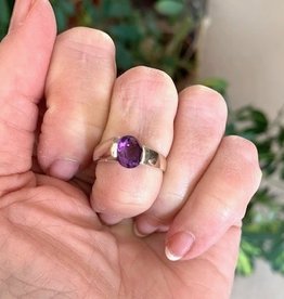 Amethyst Faceted Solitaire Ring Sz 7.5
