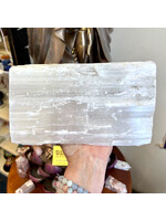 Selenite for anchoring light