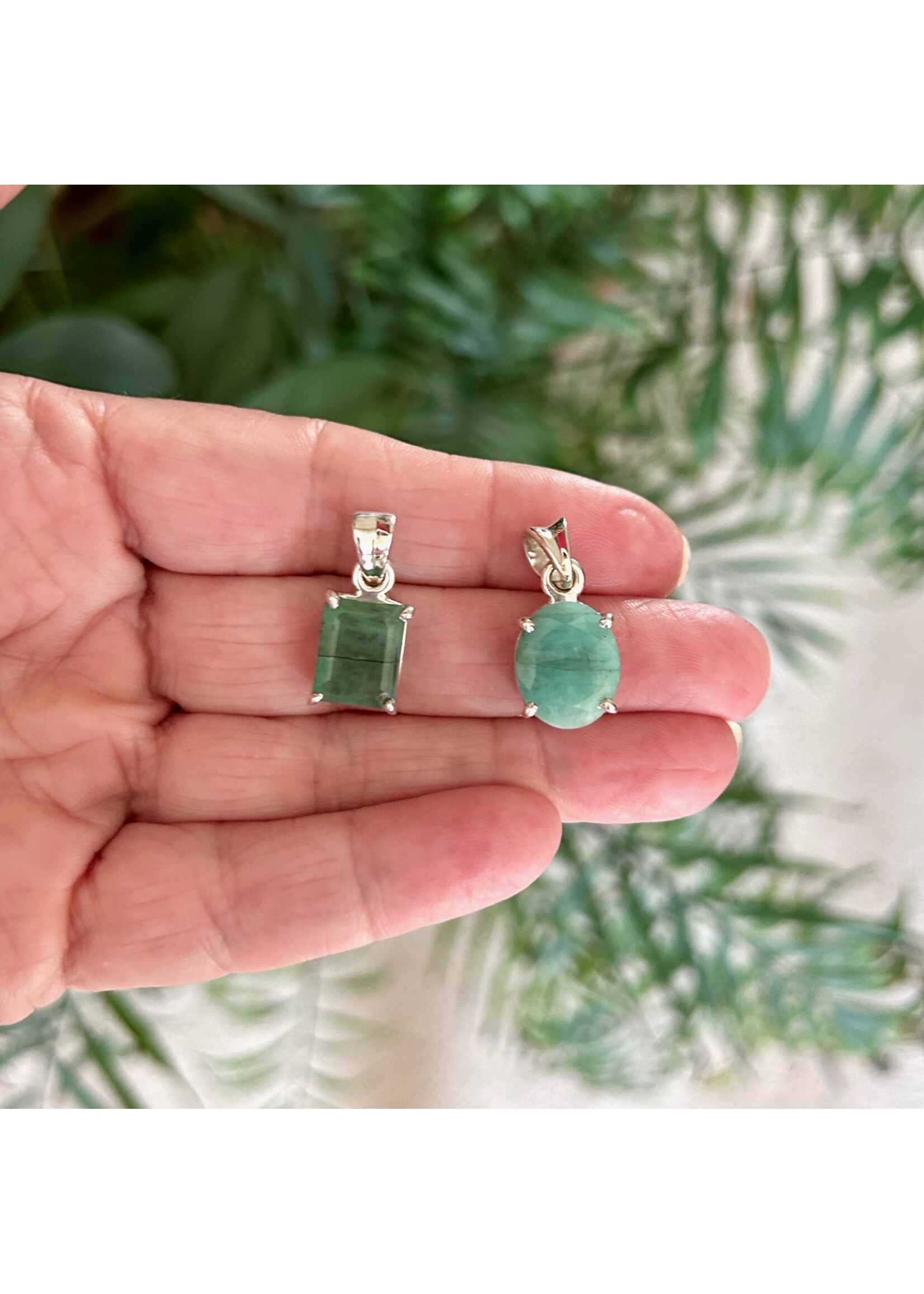 Emerald Faceted Pendants for deep knowing