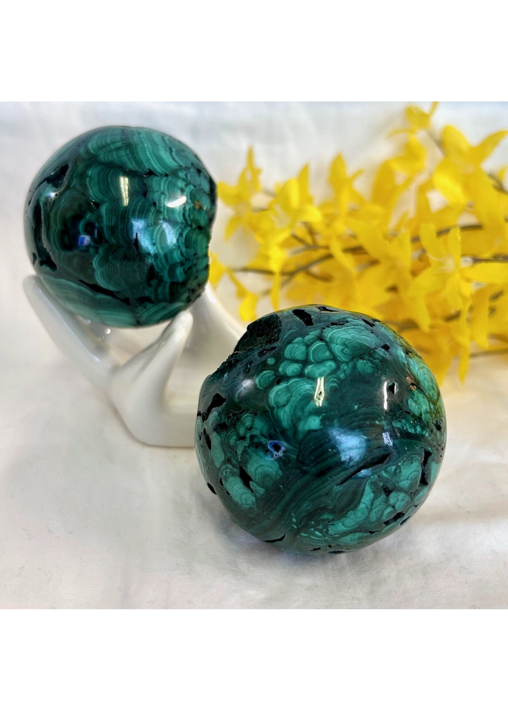 Malachite Spheres for shapeshifting