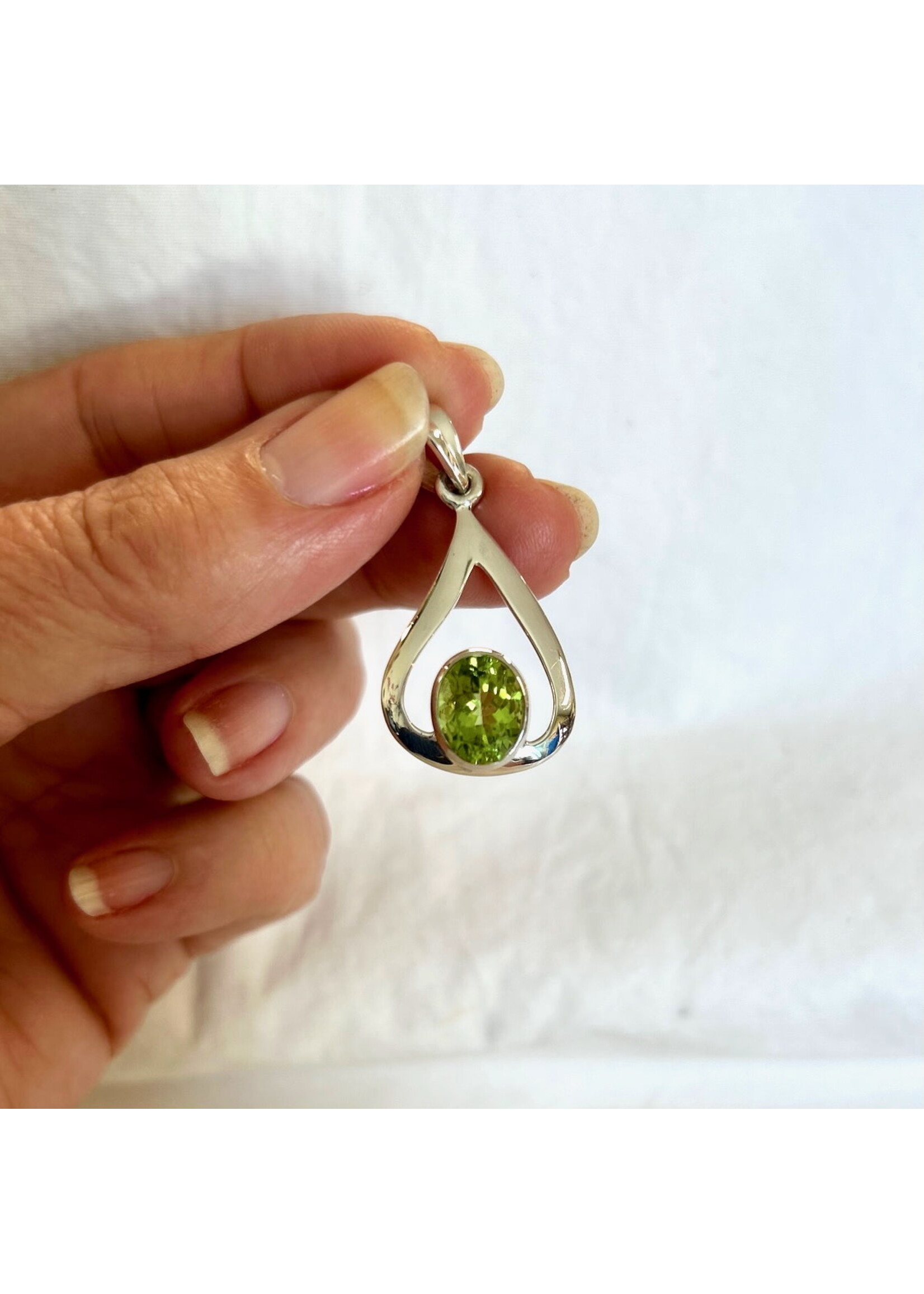Peridot Faceted Pendant Oval