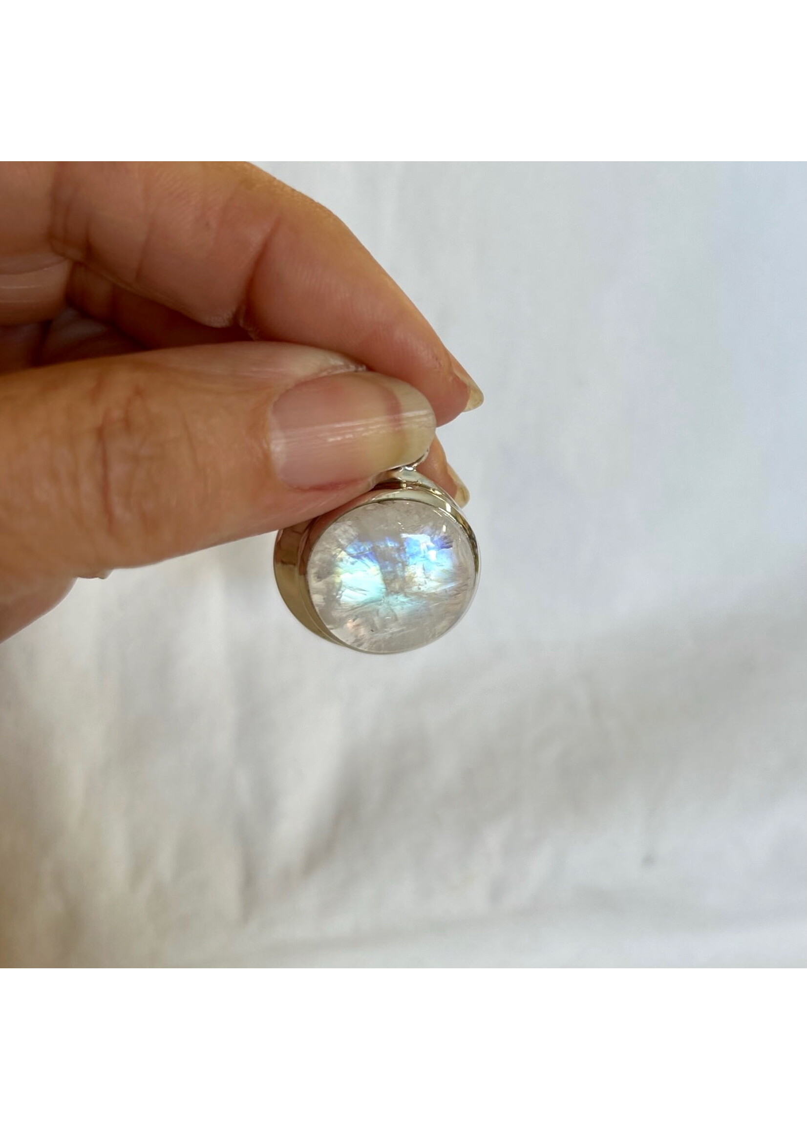 Rainbow Moonstone Cabochon Pendants Round