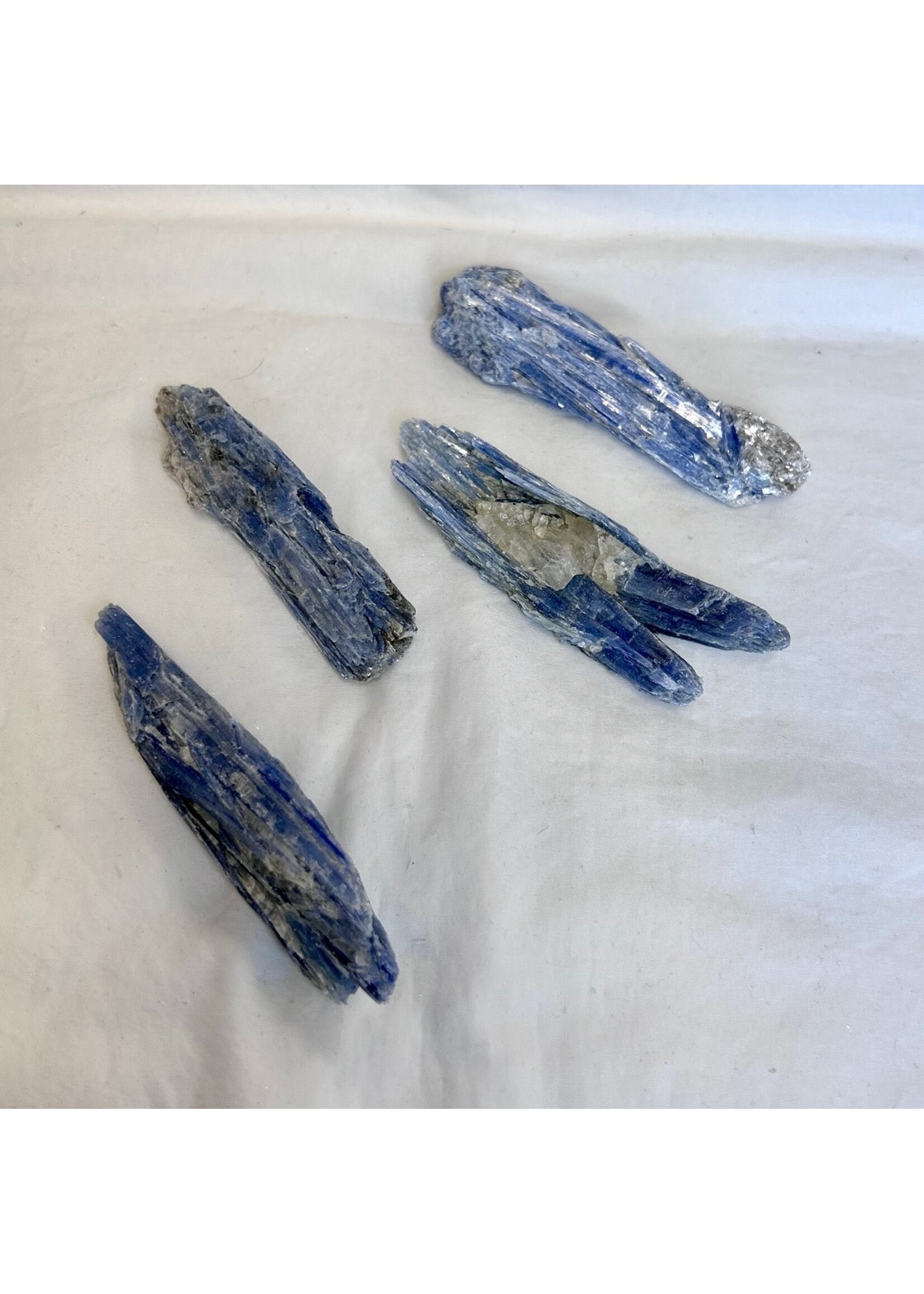 Blue Kyanite for balancing energy