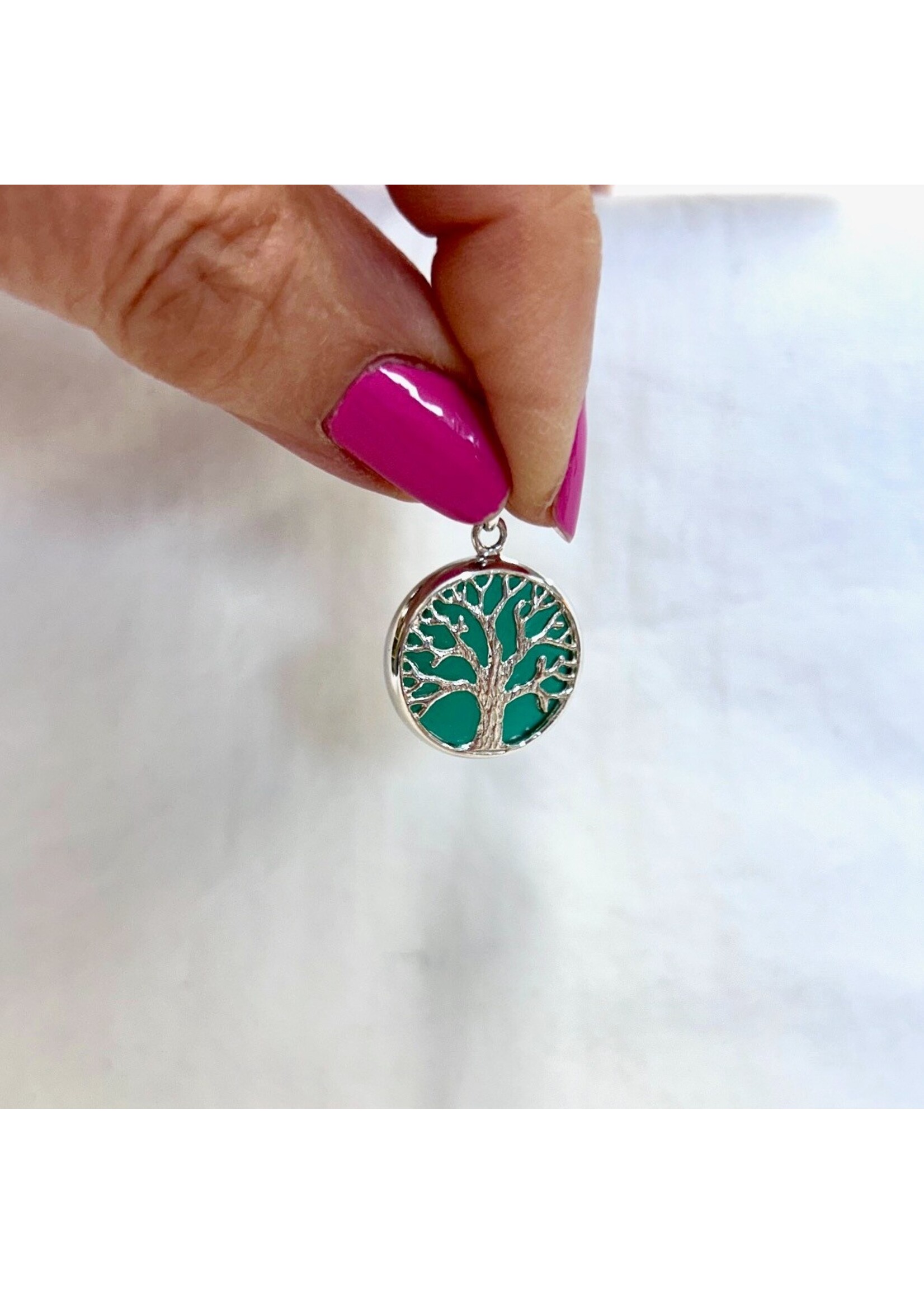 Green Onyx Tree of Life Cabochon Pendant Round