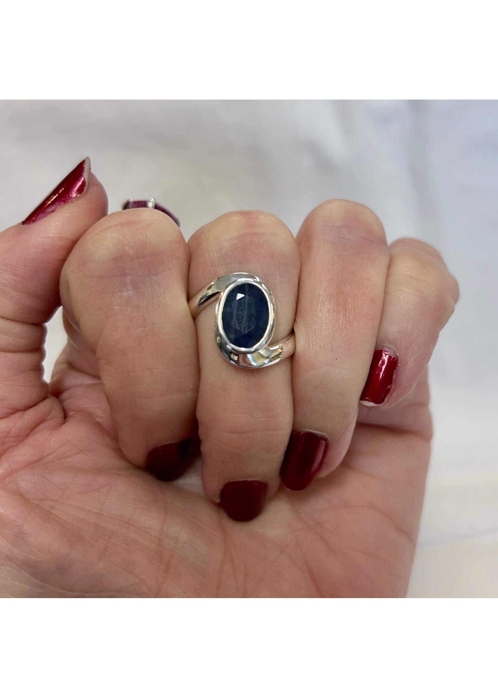 Blue Sapphire Faceted Rings