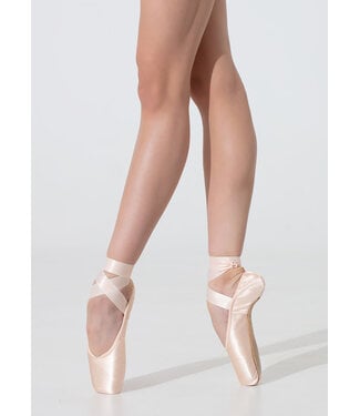 Nikolay Nikolay Nova Flex Medium Pointe Shoe
