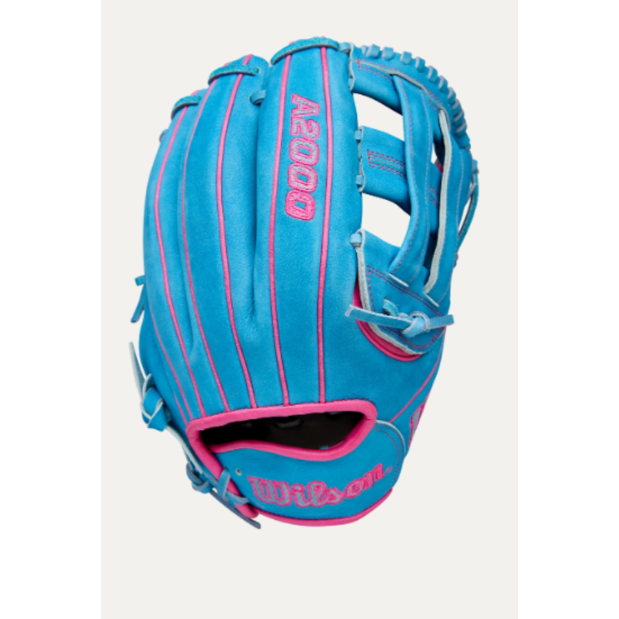 A2000 2025 Fall Elly De La Cruz 12 in