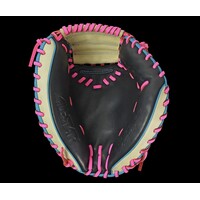 S7 Elite Catchers Mitt 33in