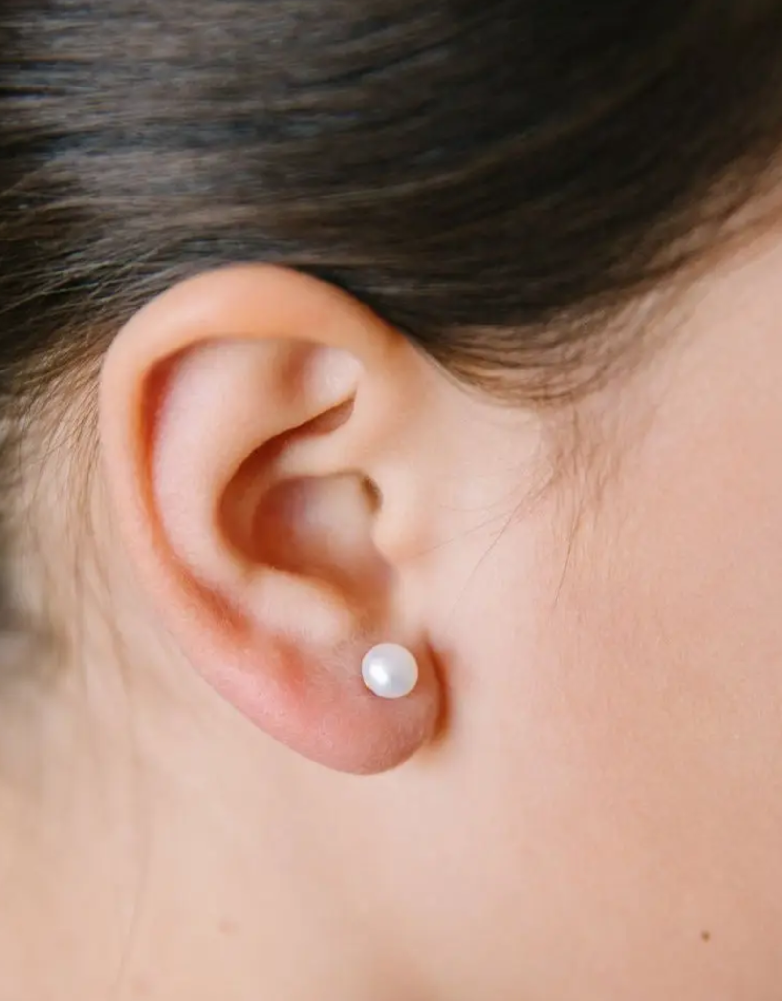Pip Pop Post Flat Screwback Pearl Earrings