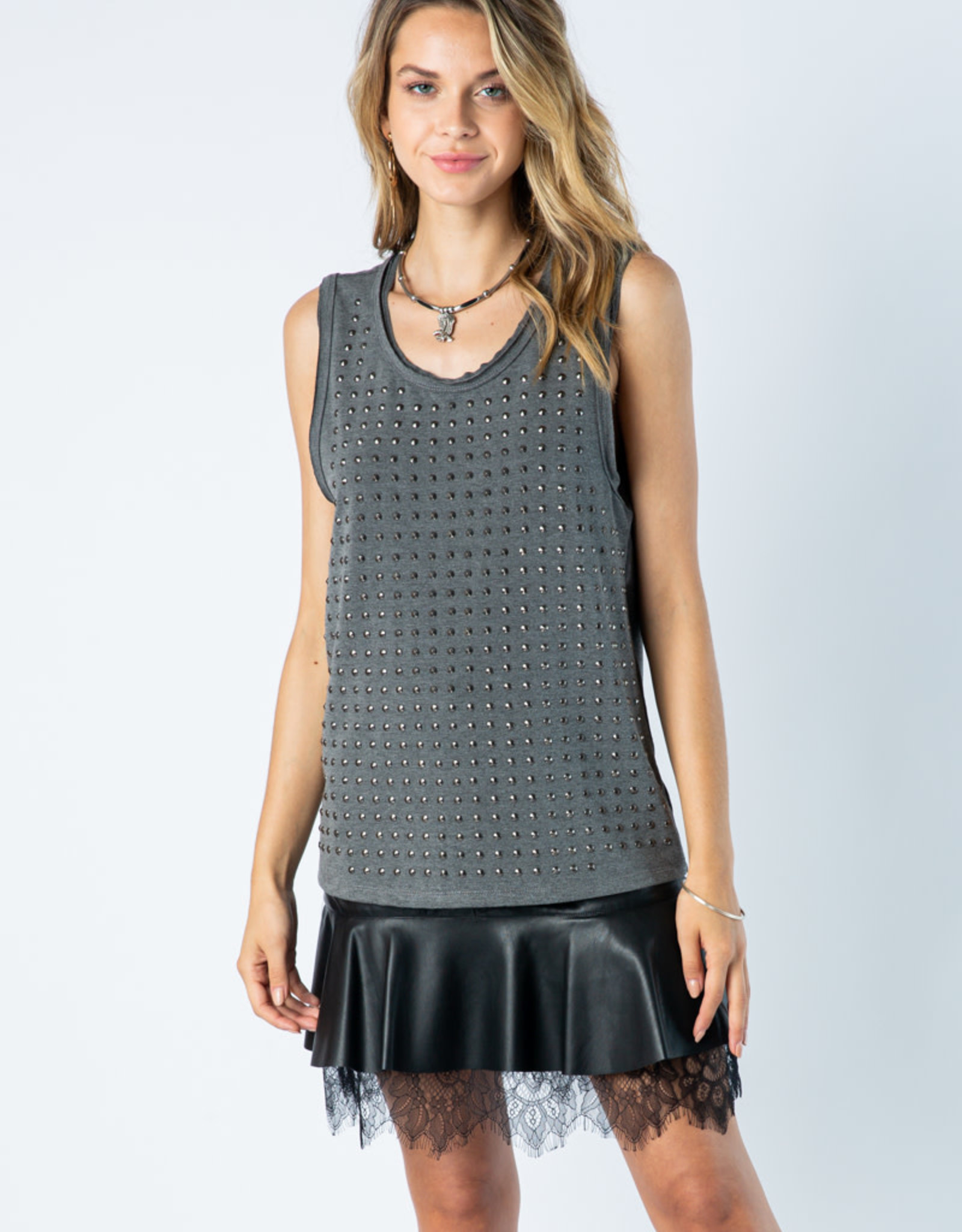 Metal Stud Tank