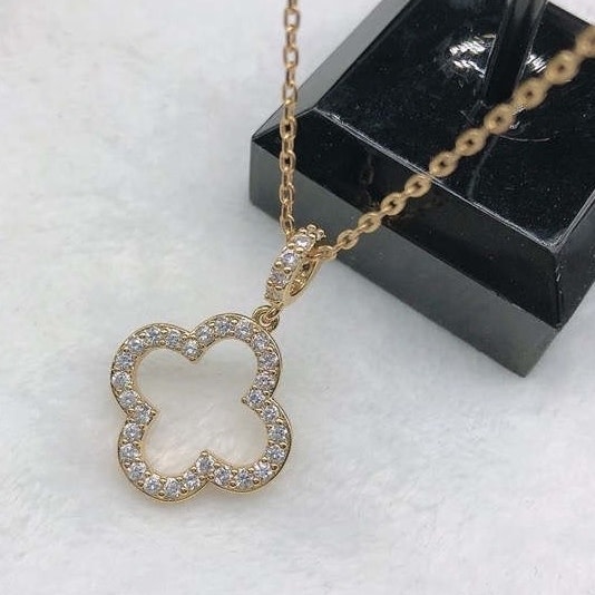 Open and Studded Clover Necklace Pinktini