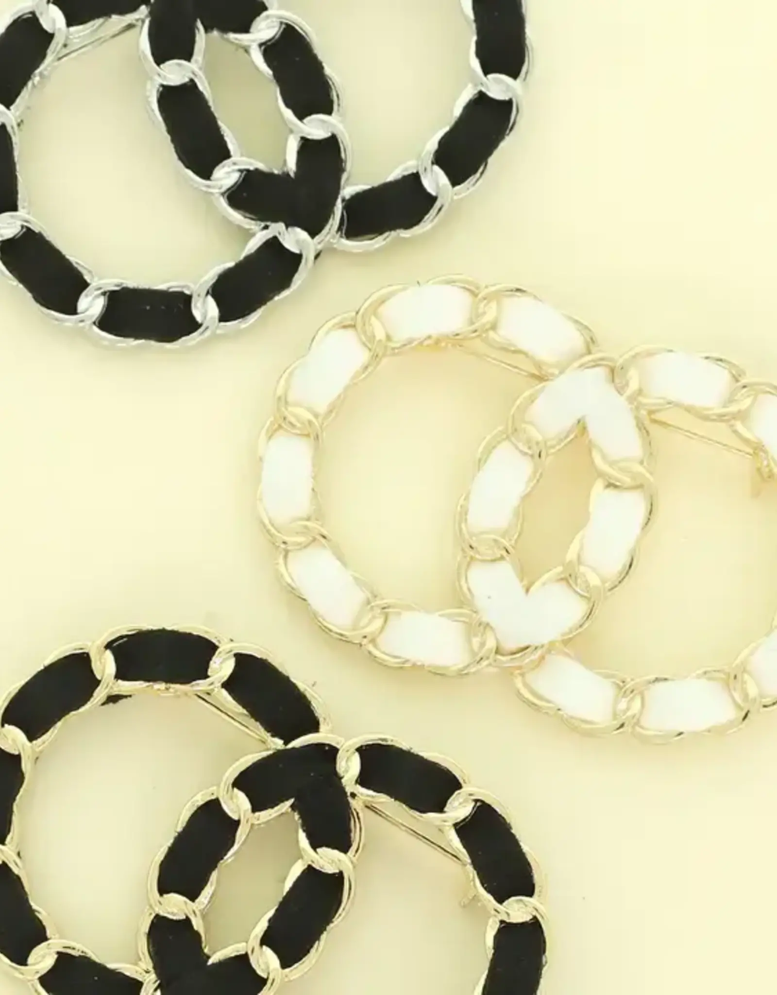 Double O Chain Brooch Pin