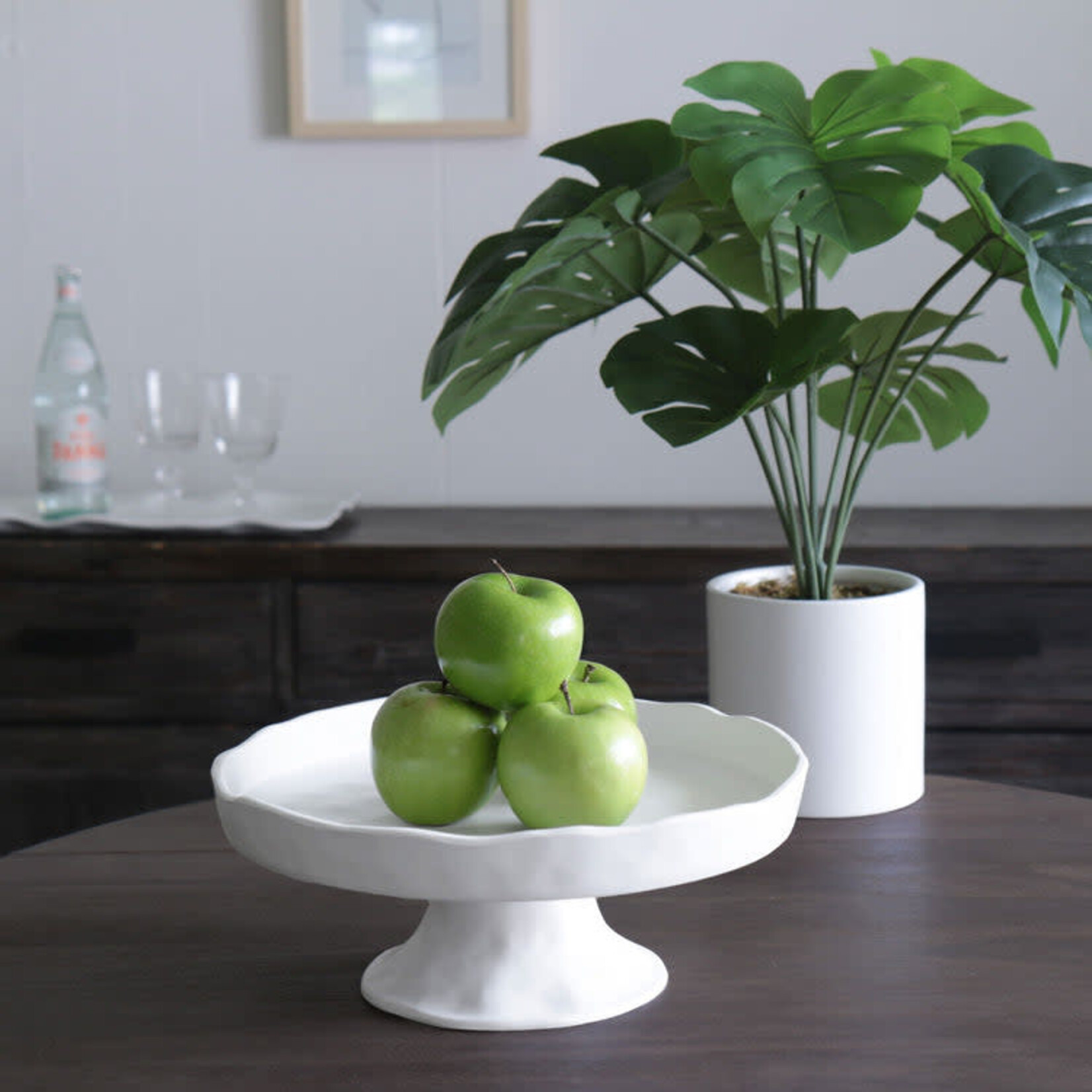 Beatriz Ball VIDA Nube Round Pedestal Cake Plate