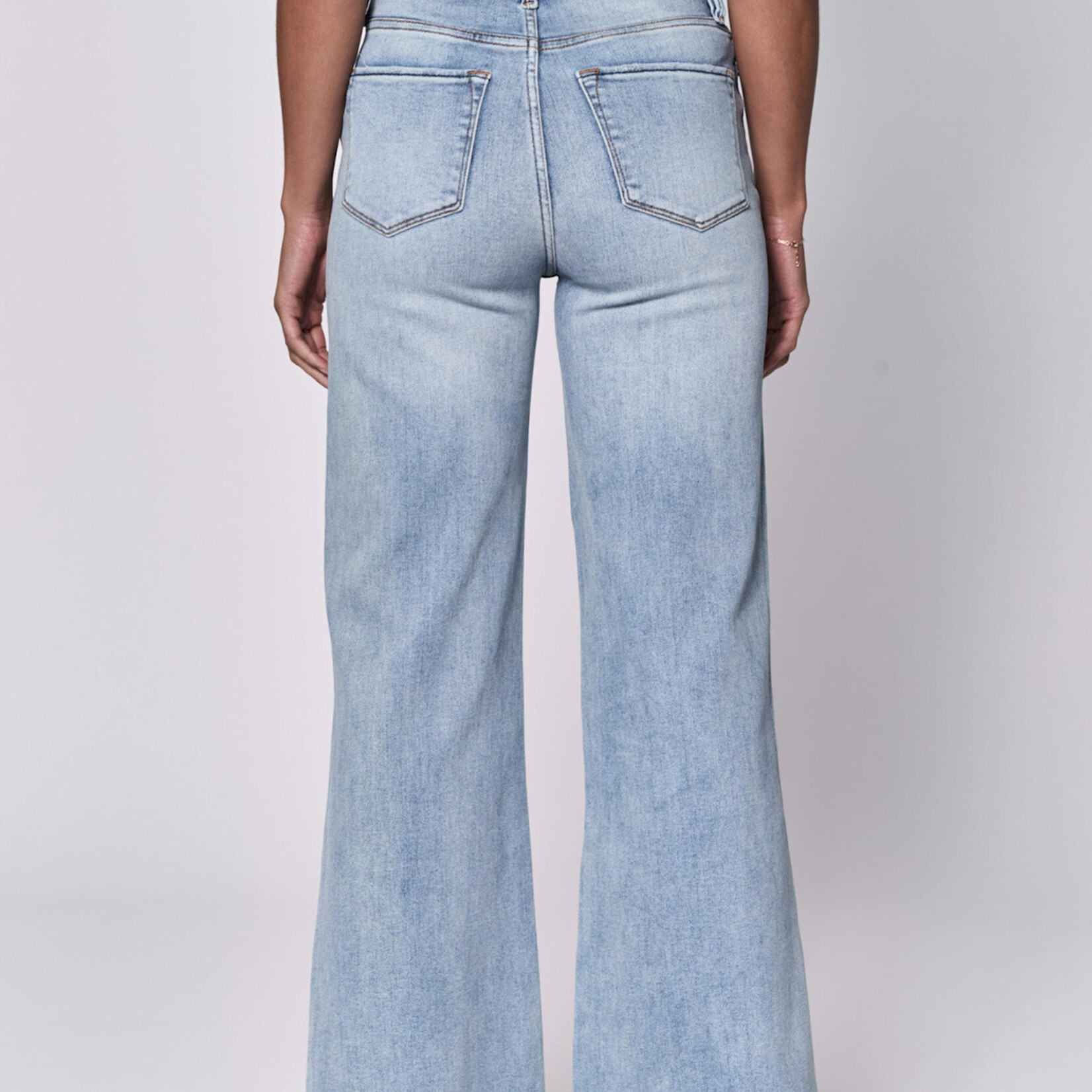 Fiona No Hem Jean