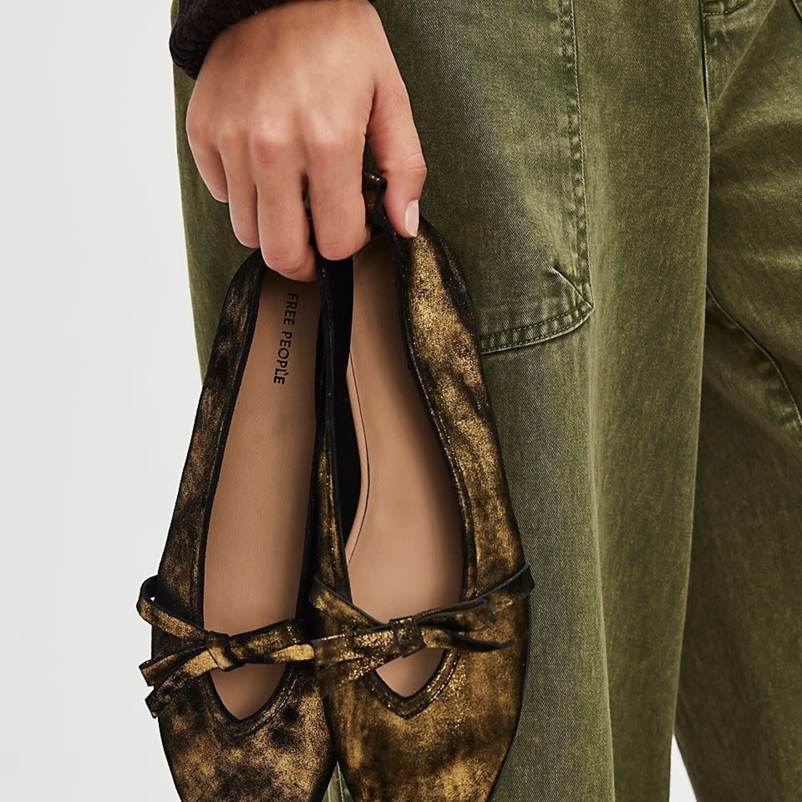 Free People Mania Bow Flat